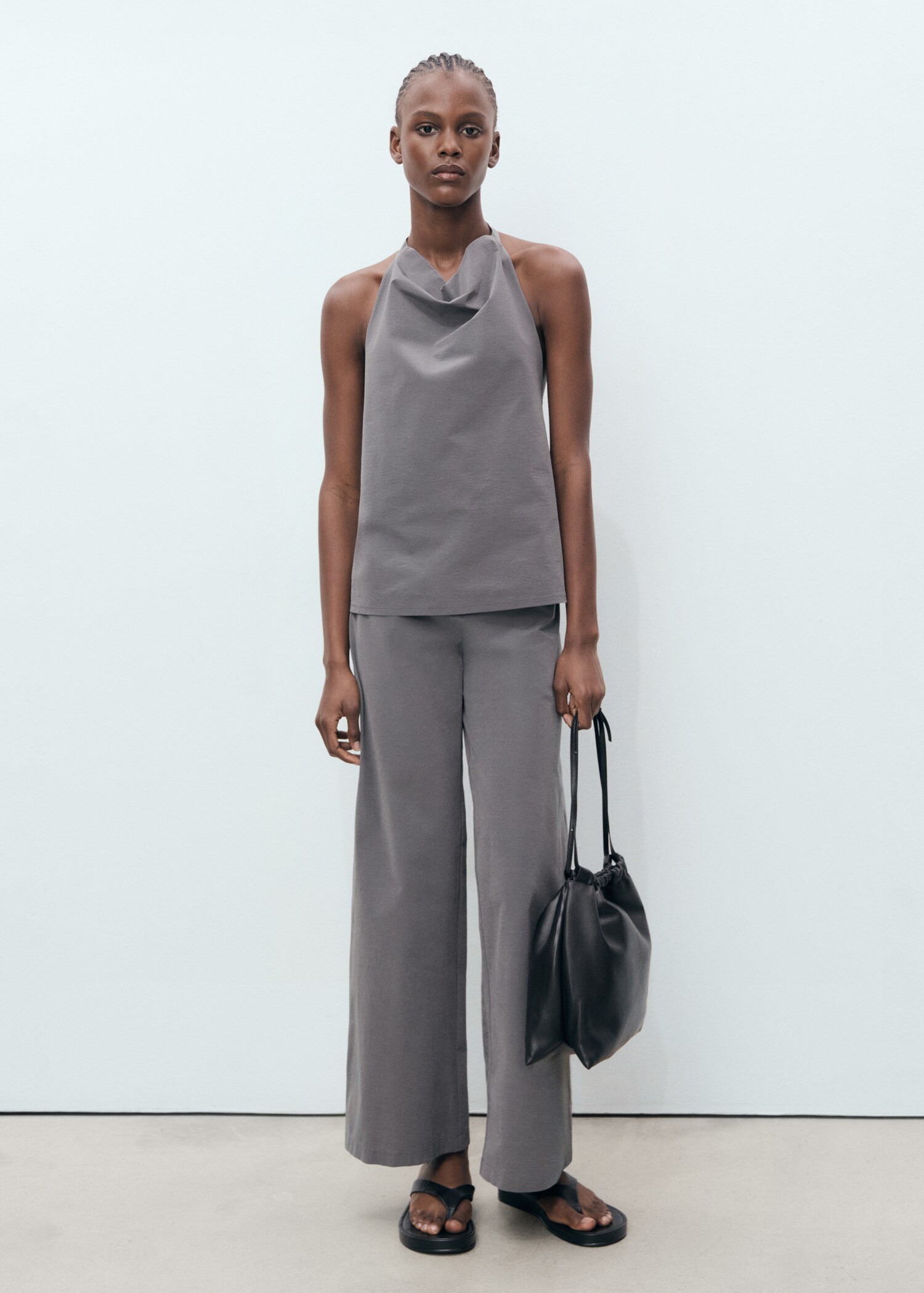 Pantaloni dritti cintura sottile - Piano generale