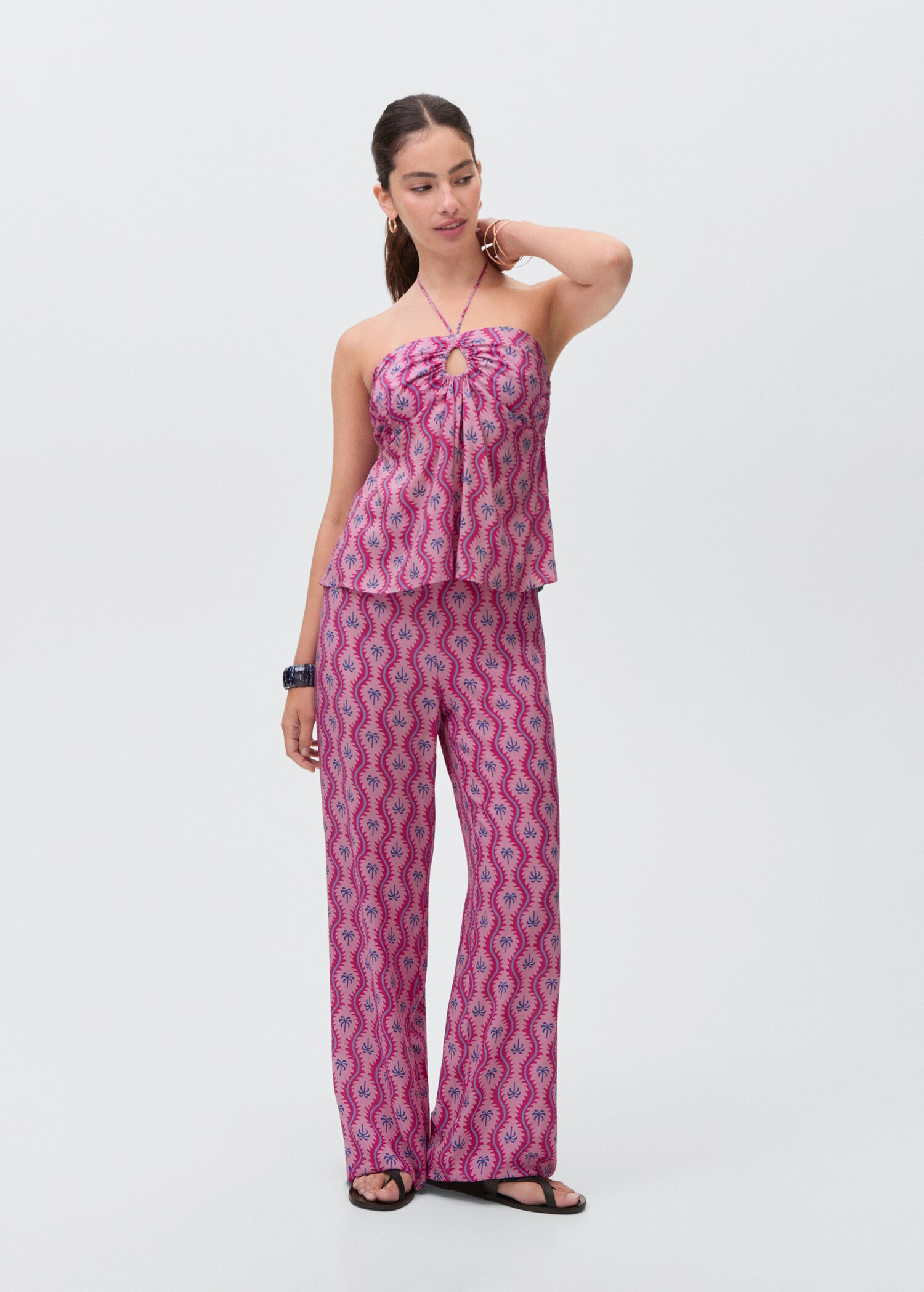 Top estampado cuello halter - Plano general