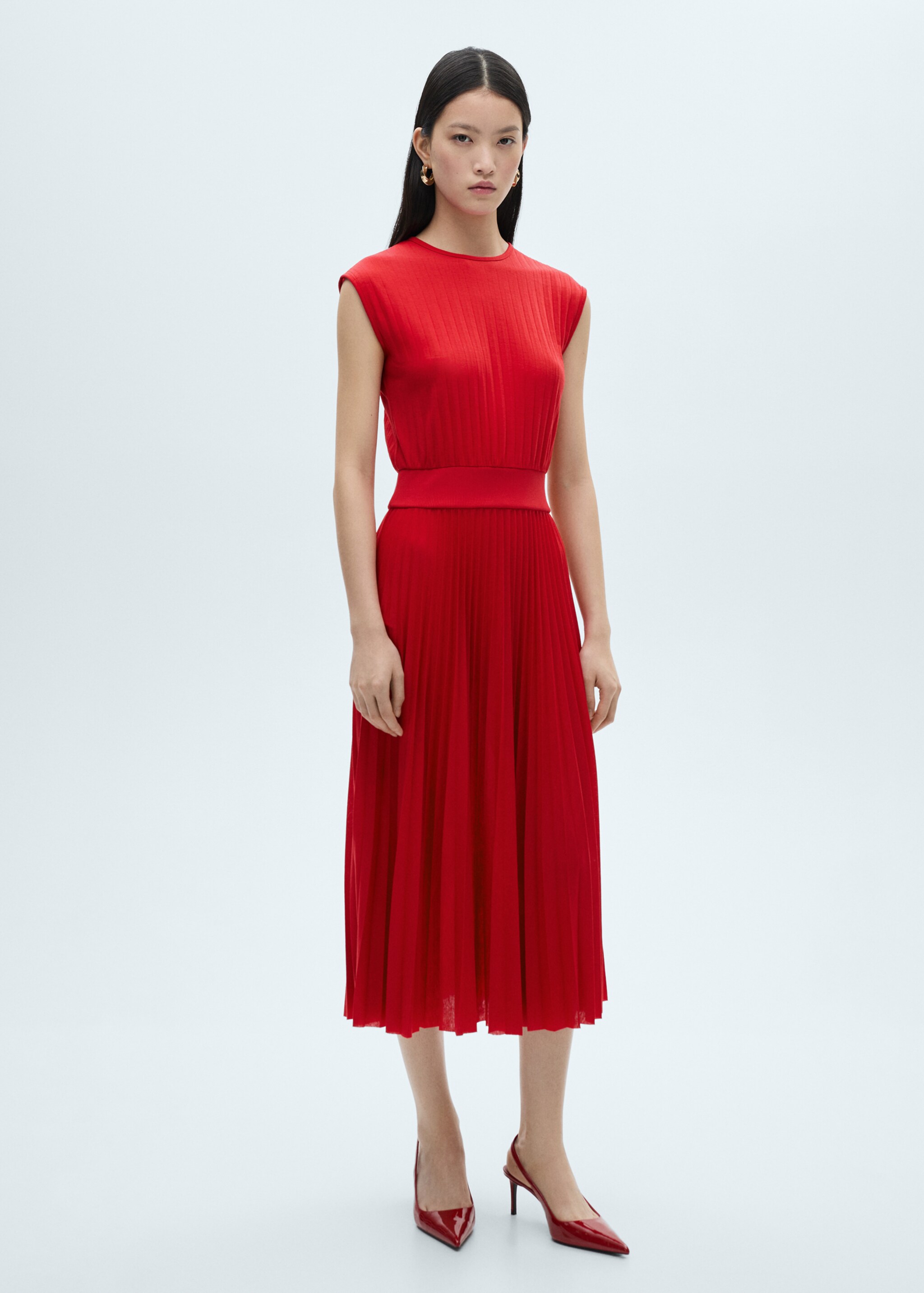 Elastic waist pleated dress - General plane