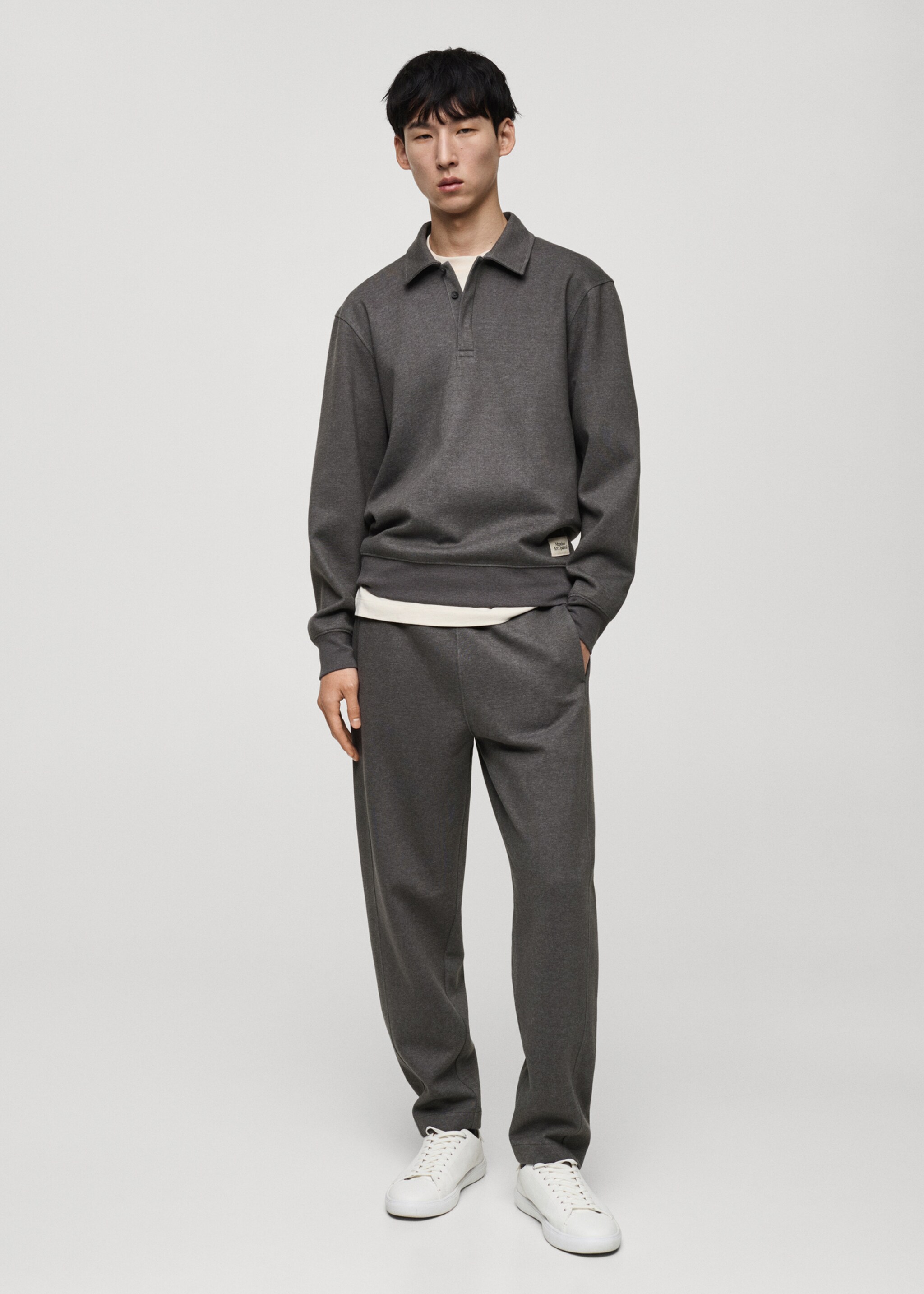 Joggers algodón detalle bordado - Plano general