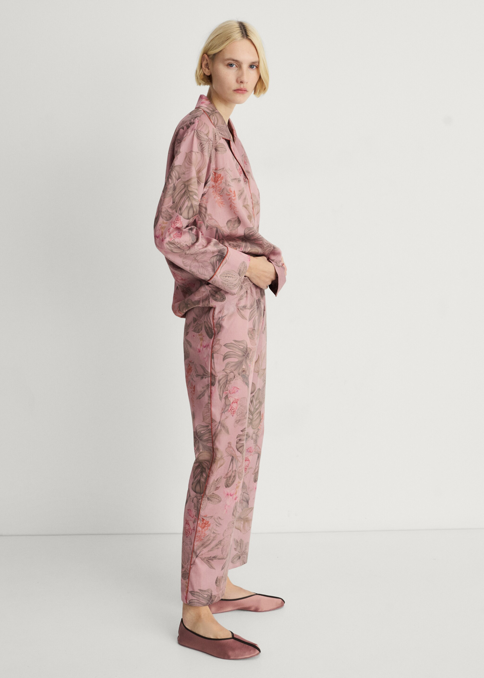 Pyjamahose mit Tropical Print - Allgemeine Ansicht