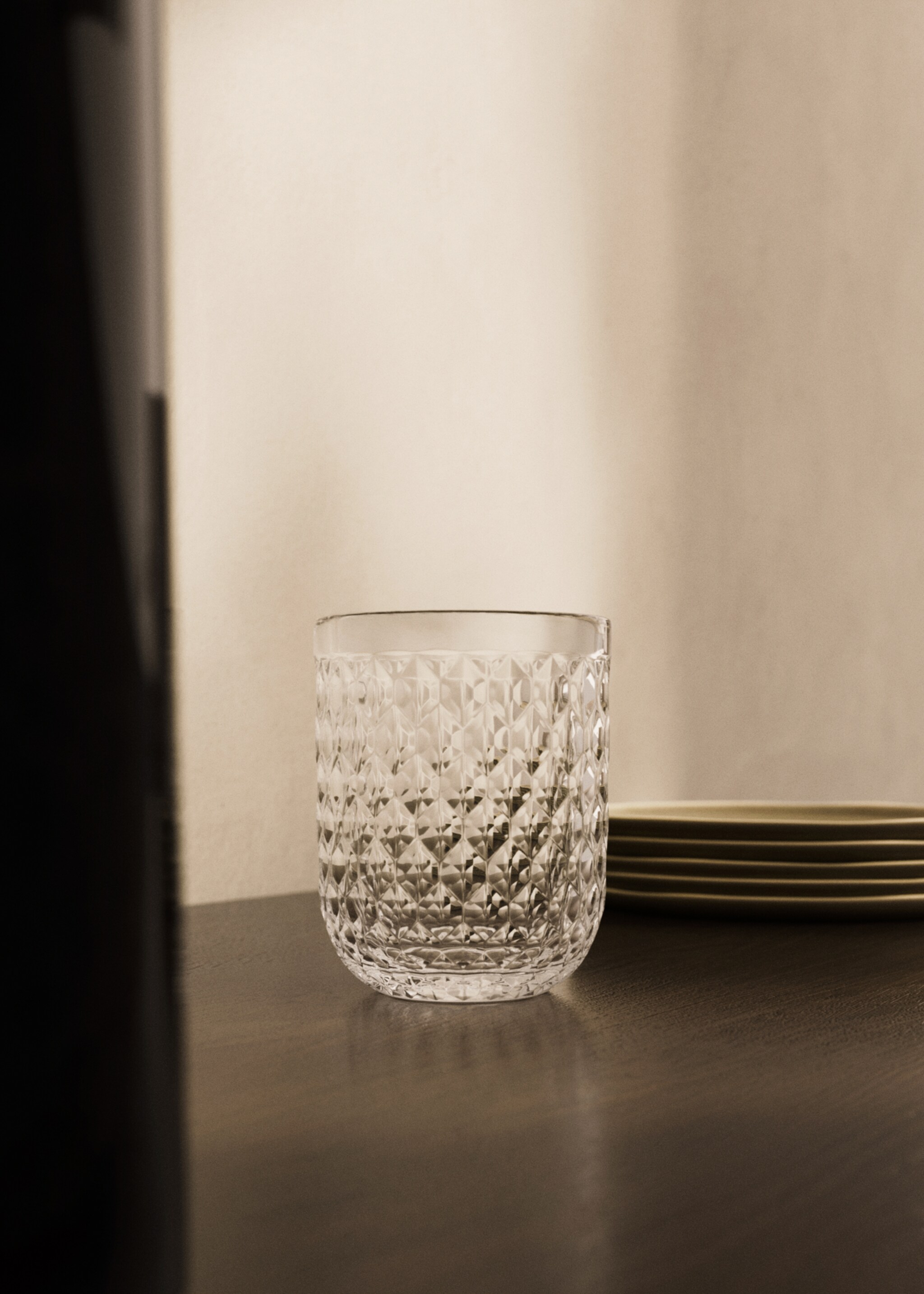 Small geometric embossed glass - General plane