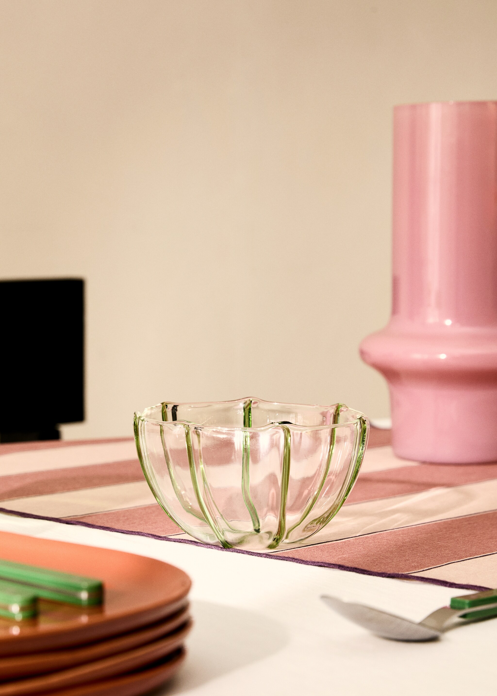Borosilicate bowl with coloured lines - General plane