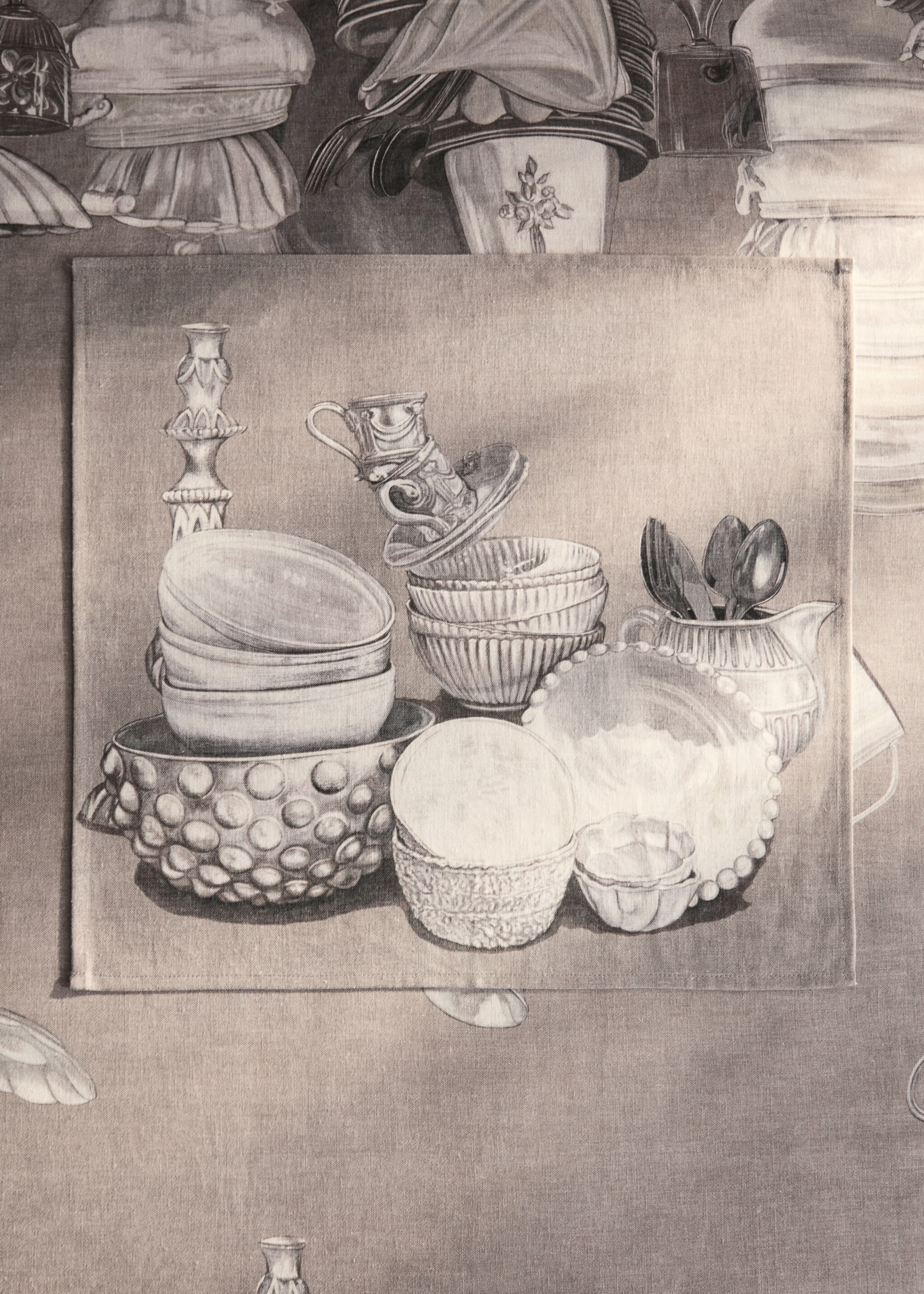 Cotton linen napkins with tableware print - General plane