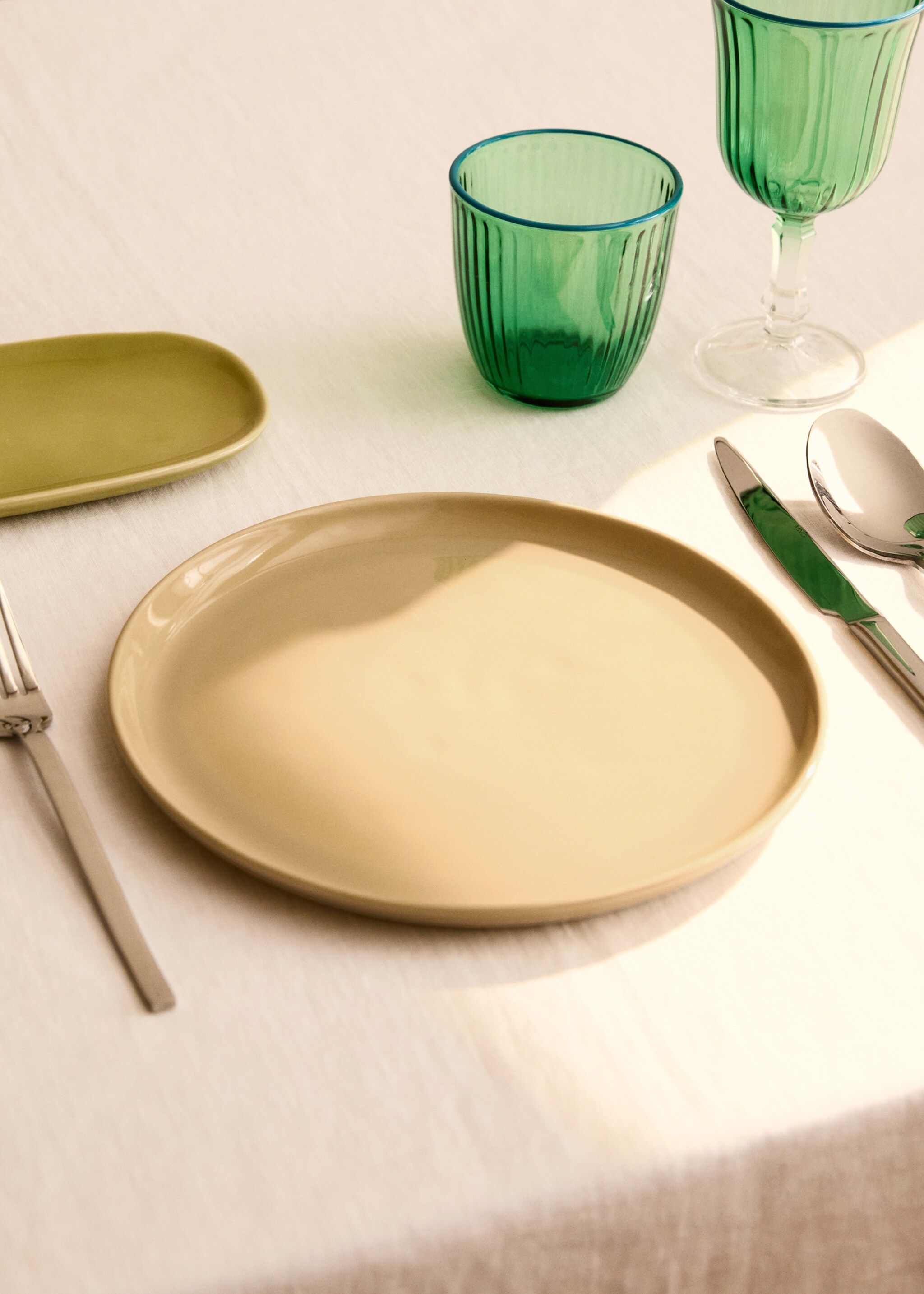 Plato postre gres diseño liso - Plano general