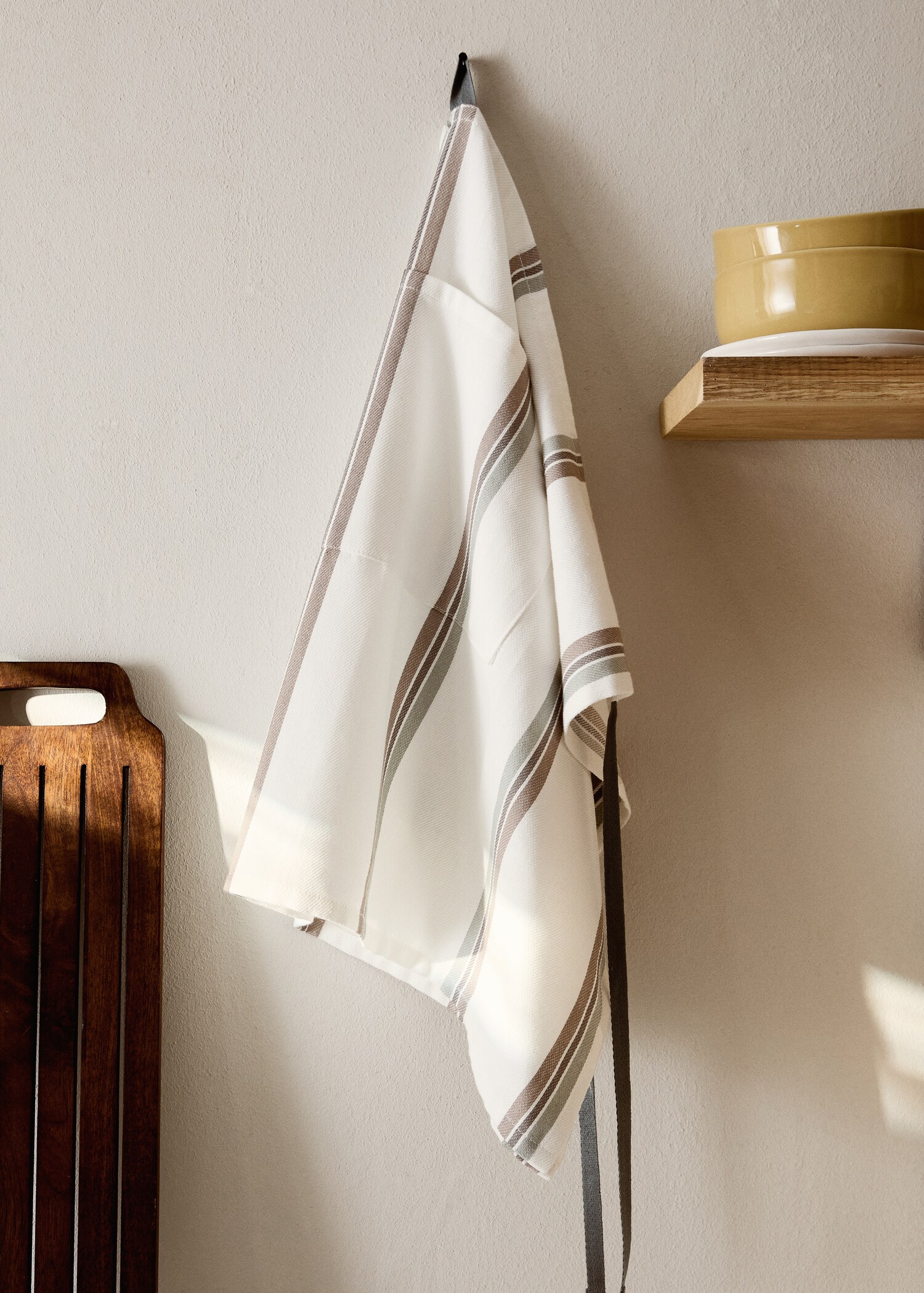 Cotton yarn-dyed striped apron - General plane