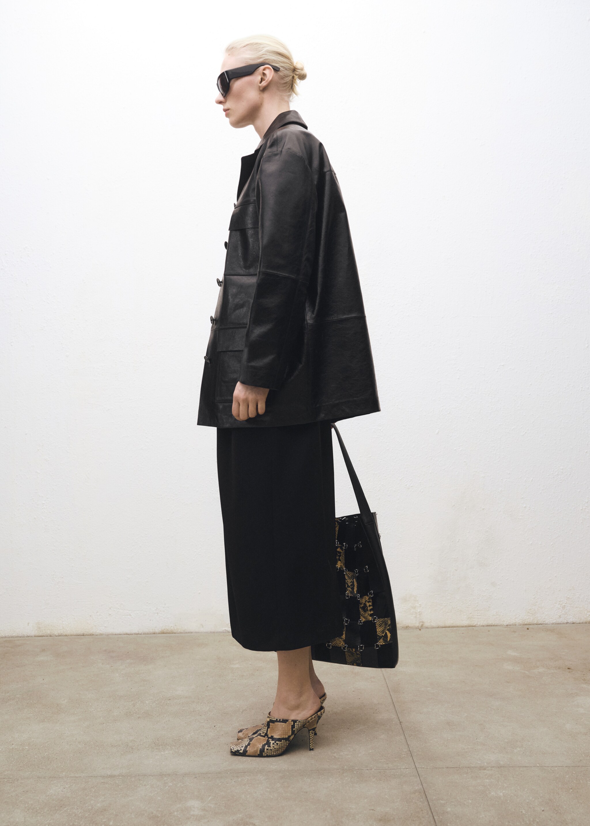 Straight gathered skirt - General plane