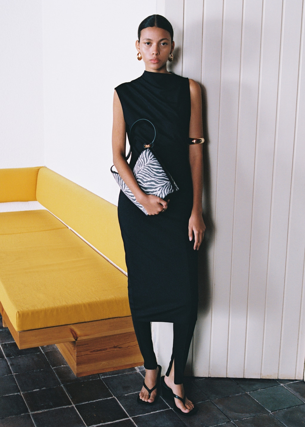 Bolso bucket grande estampado cebra