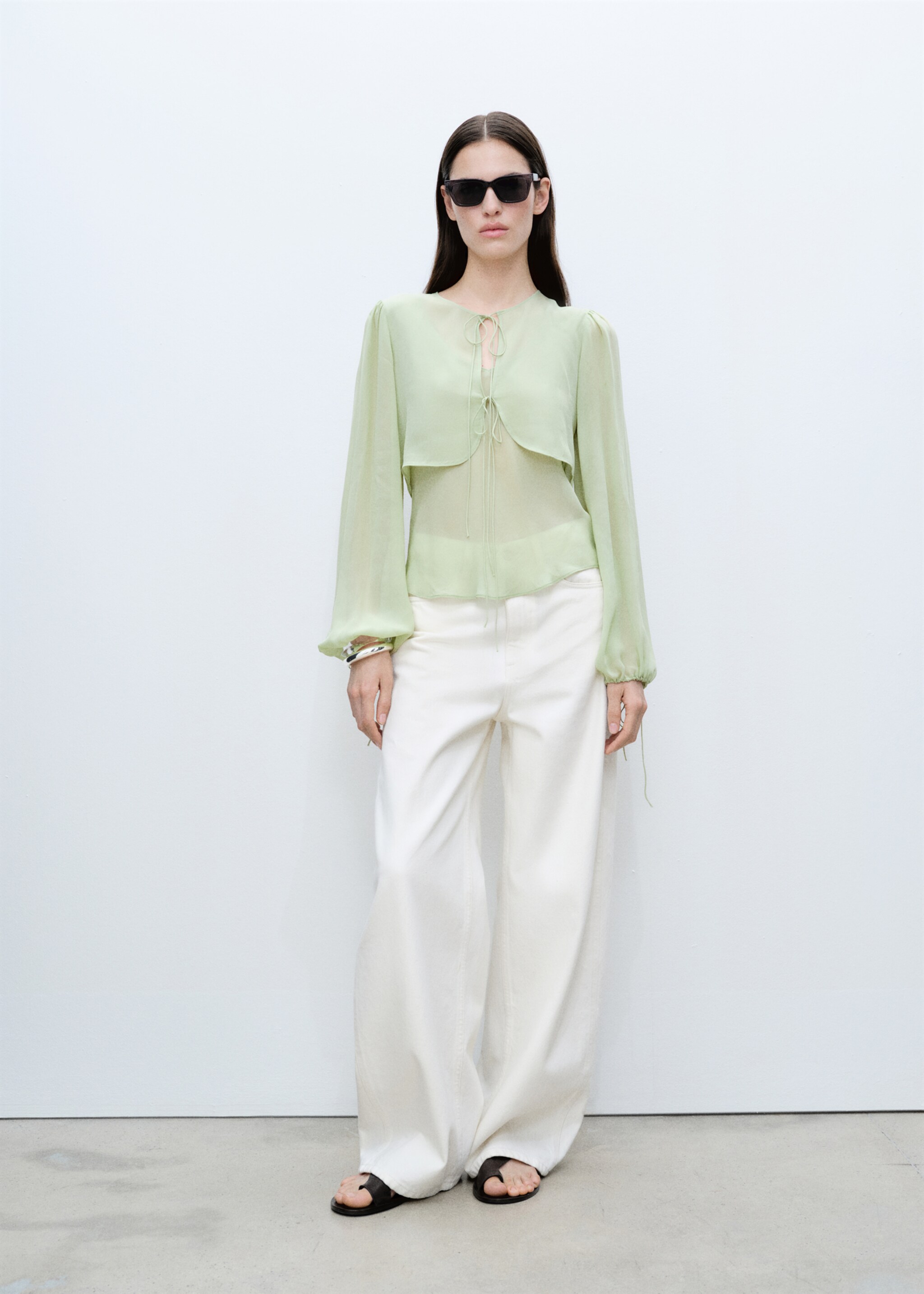 Combined blouse with bow detail - General plane
