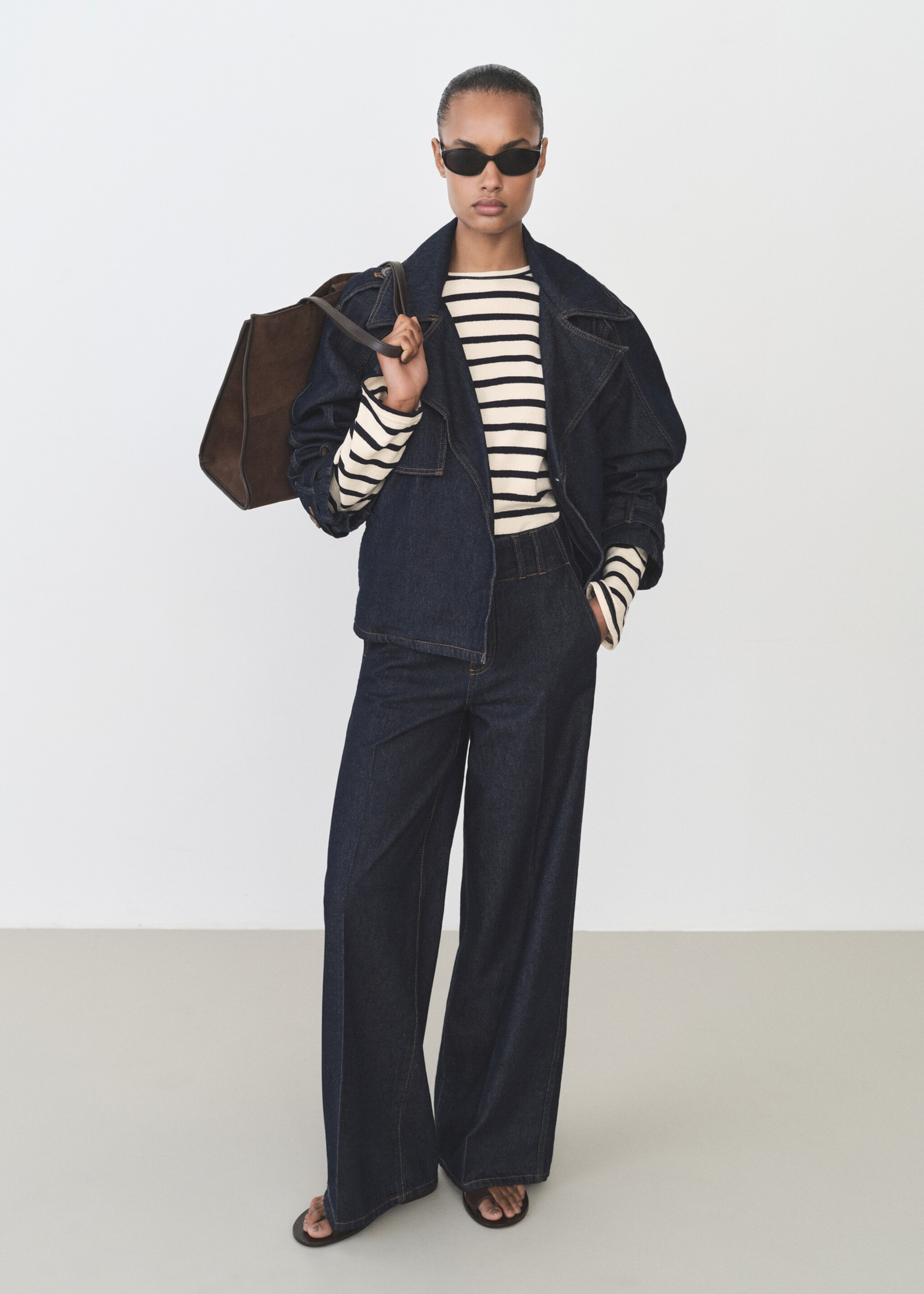 Striped round-neck sweatshirt - General plane