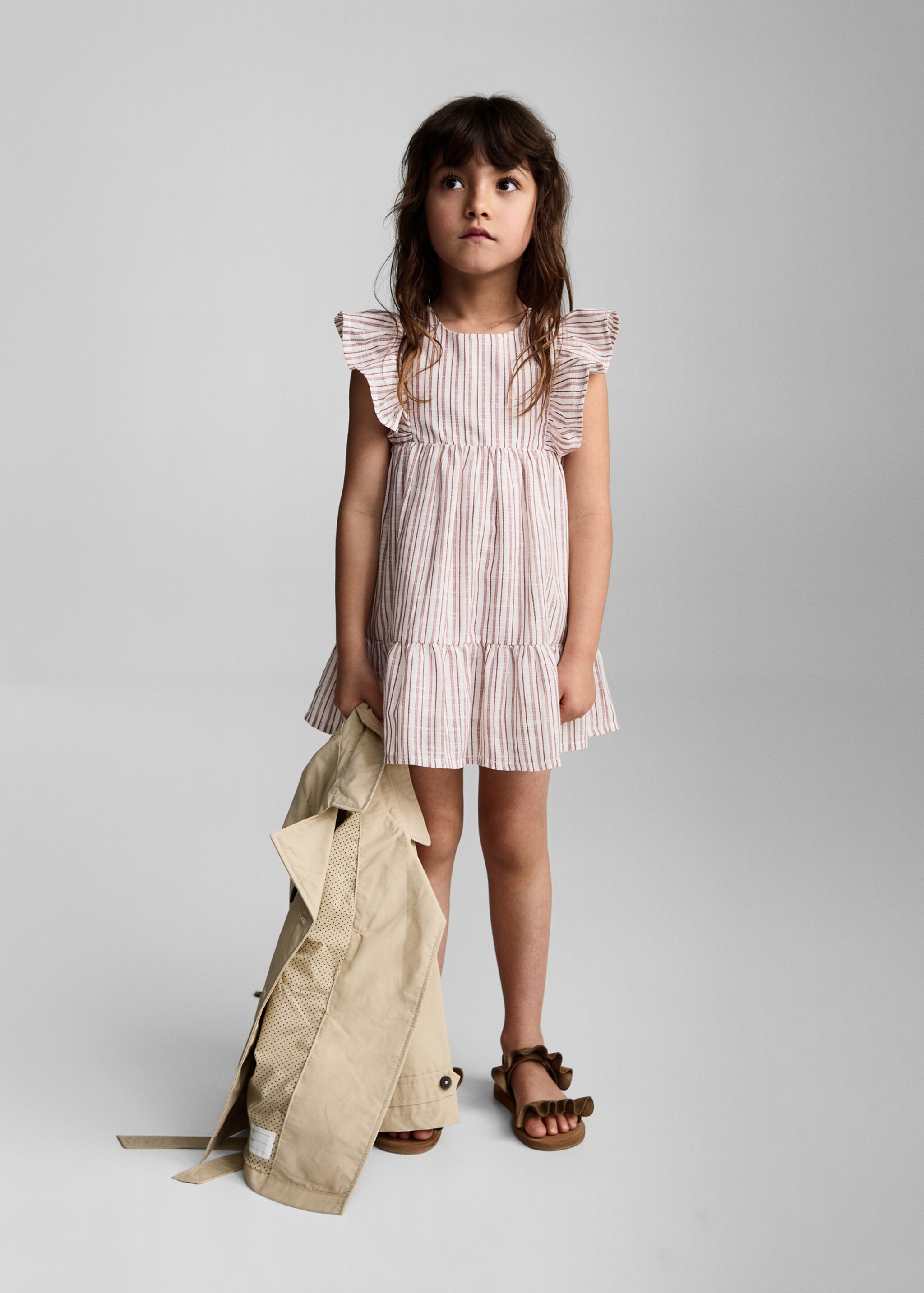 Gestreiftes Rüschenkleid - Allgemeine Ansicht
