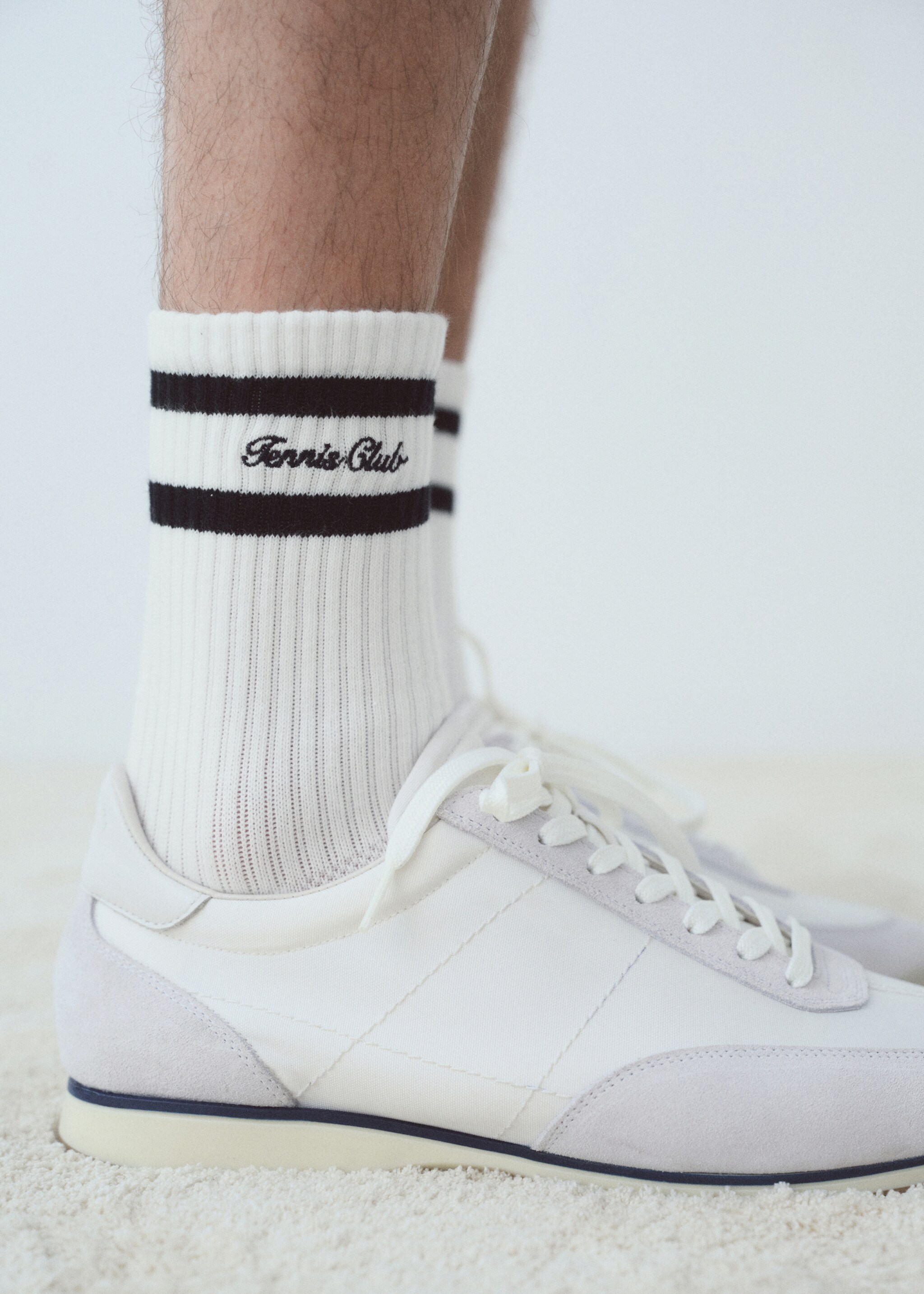 Embroidered double stripe socks - General plane