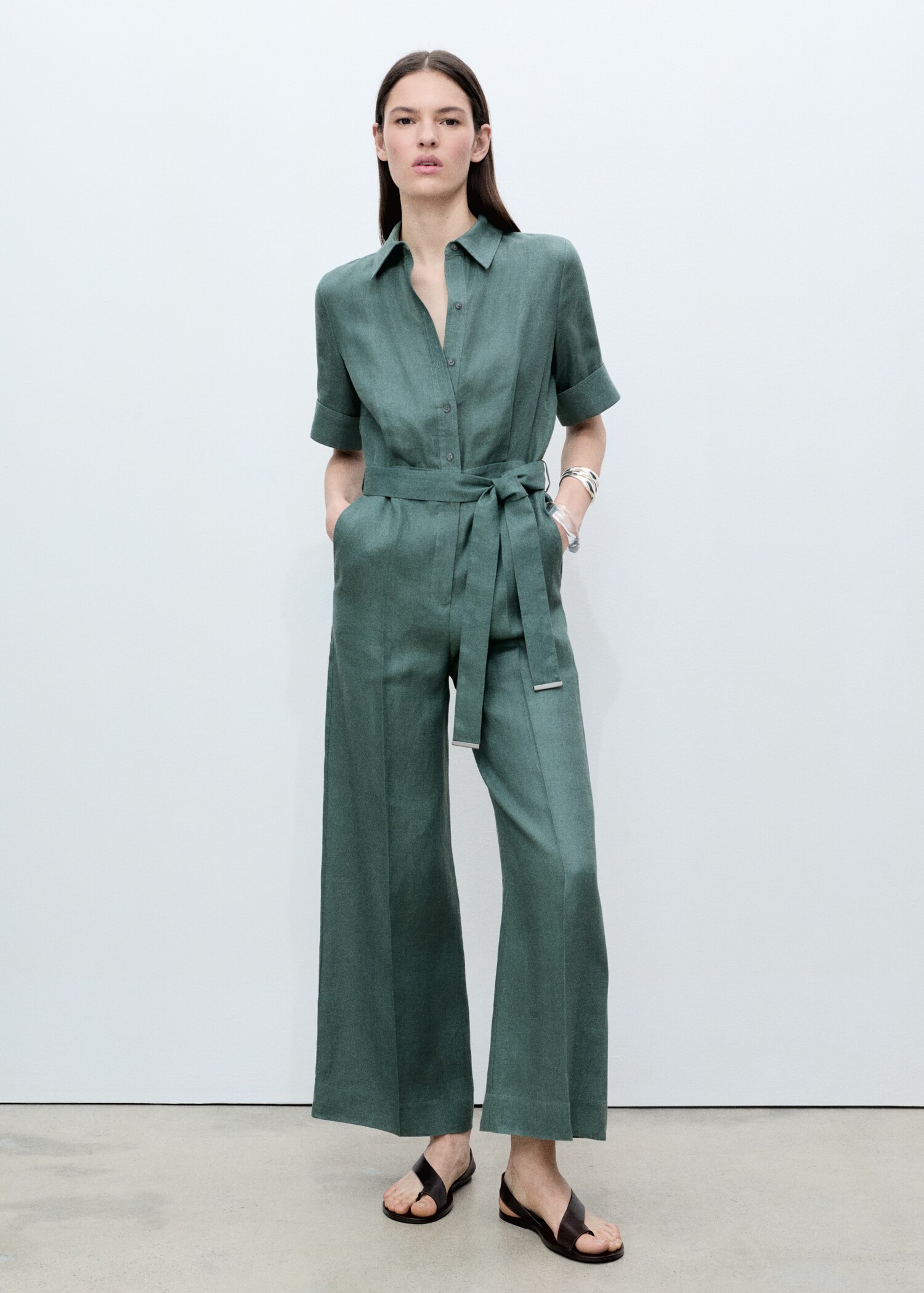 Hemdblusen-Jumpsuit aus Leinen - Allgemeine Ansicht
