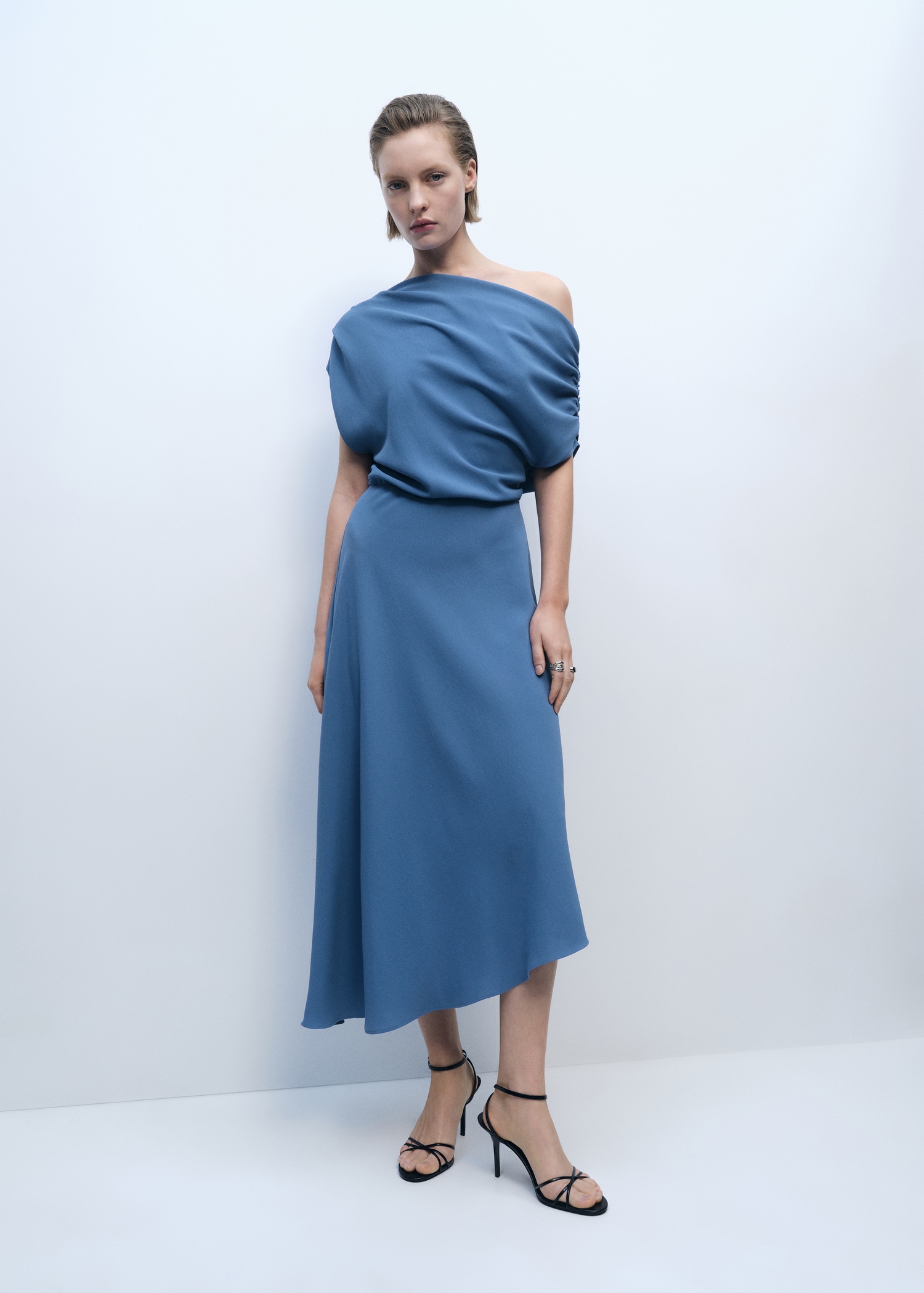 Asymmetrical-neck midi-dress - Women | MANGO USA