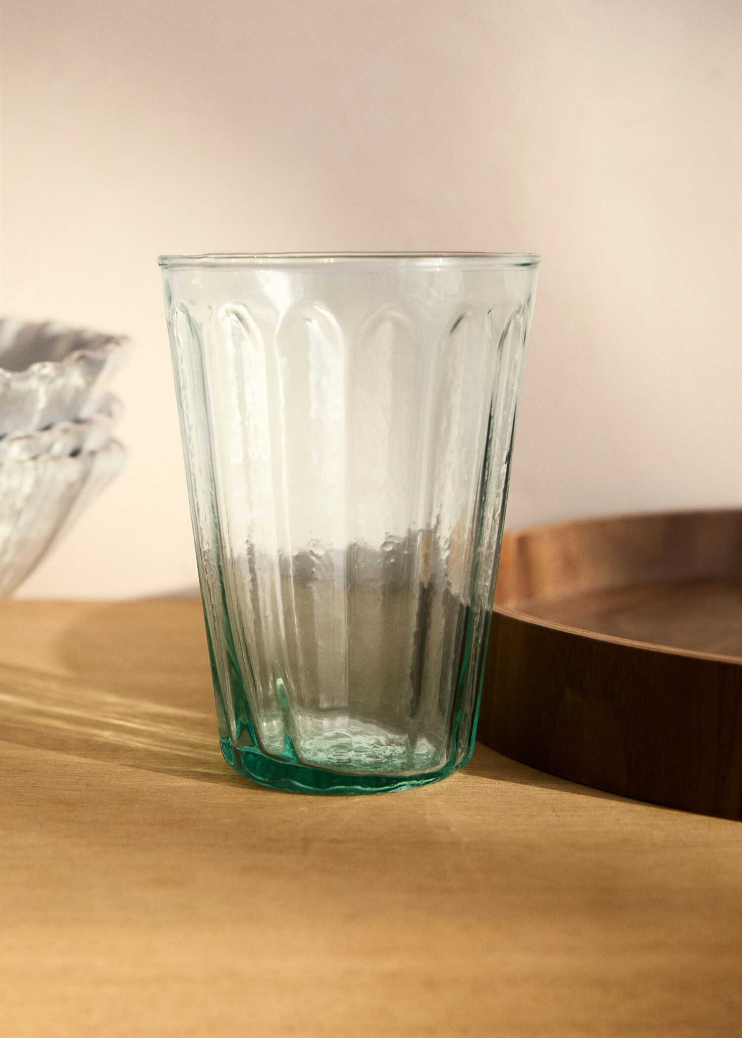 Sklenice z recyklovaného skla s reliéfním vzorem - Celkový náhled