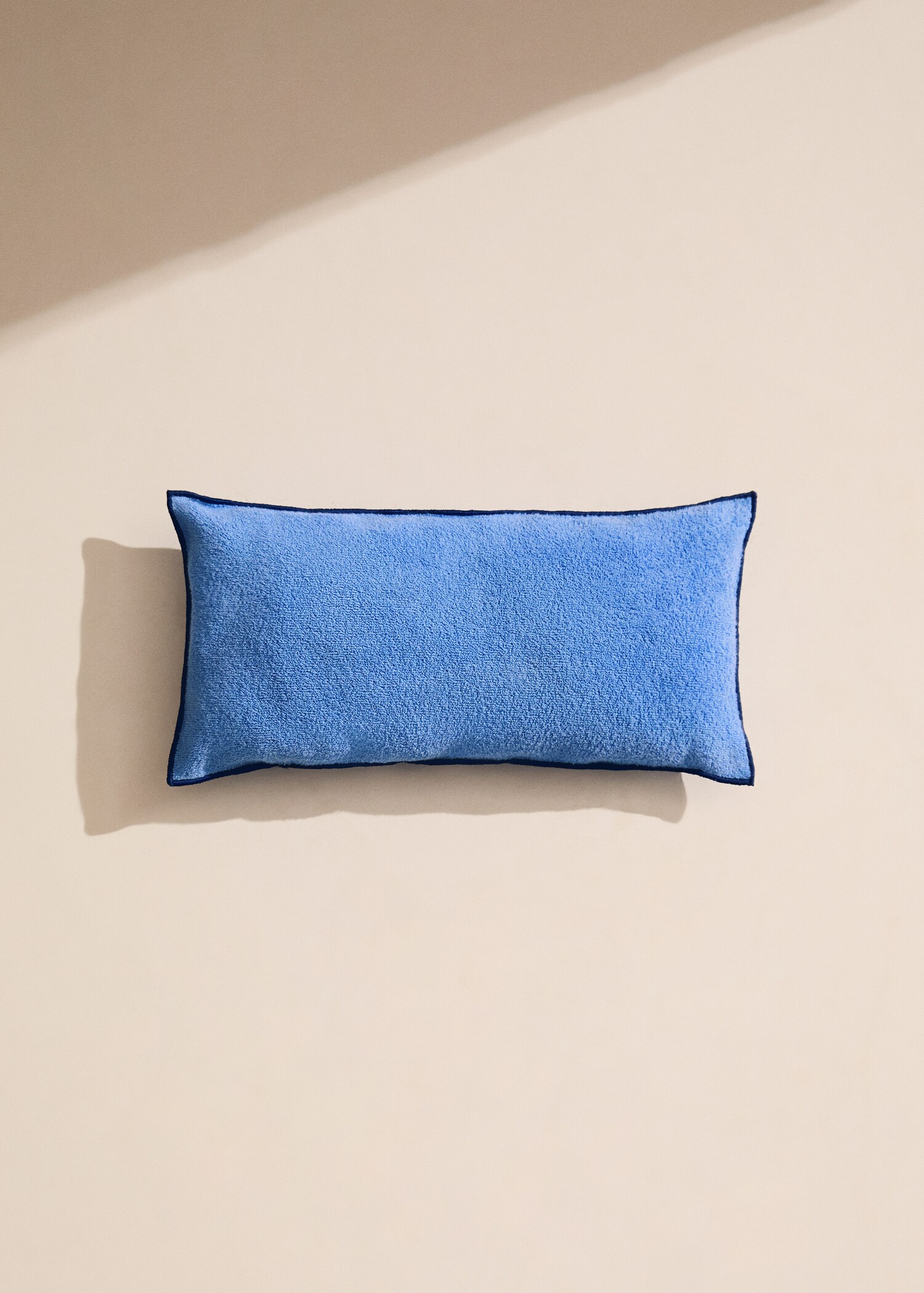 Funda cojín playa efecto toalla 22x41 cm - Plano general