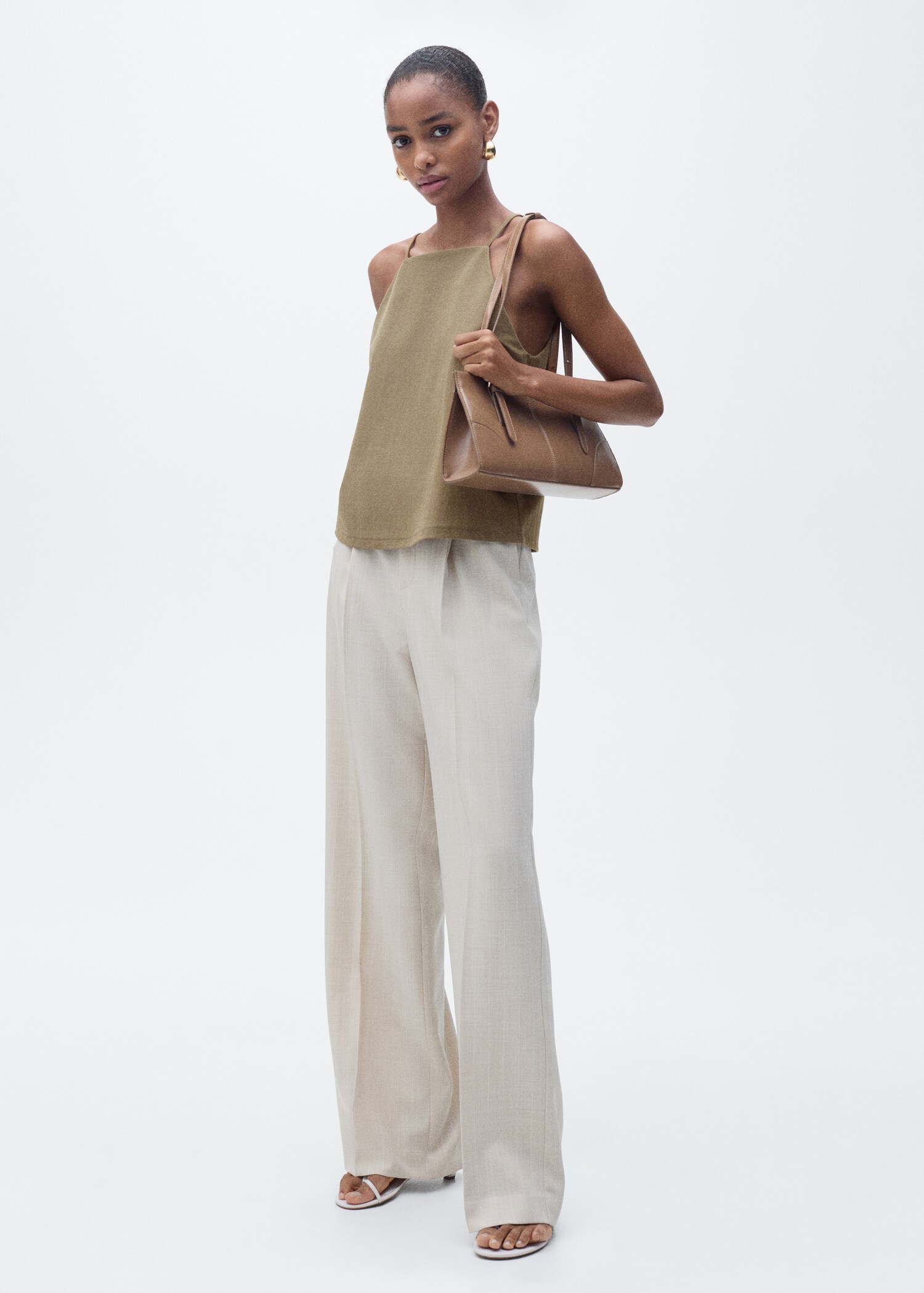 Top de algodão com gola halter - Plano geral