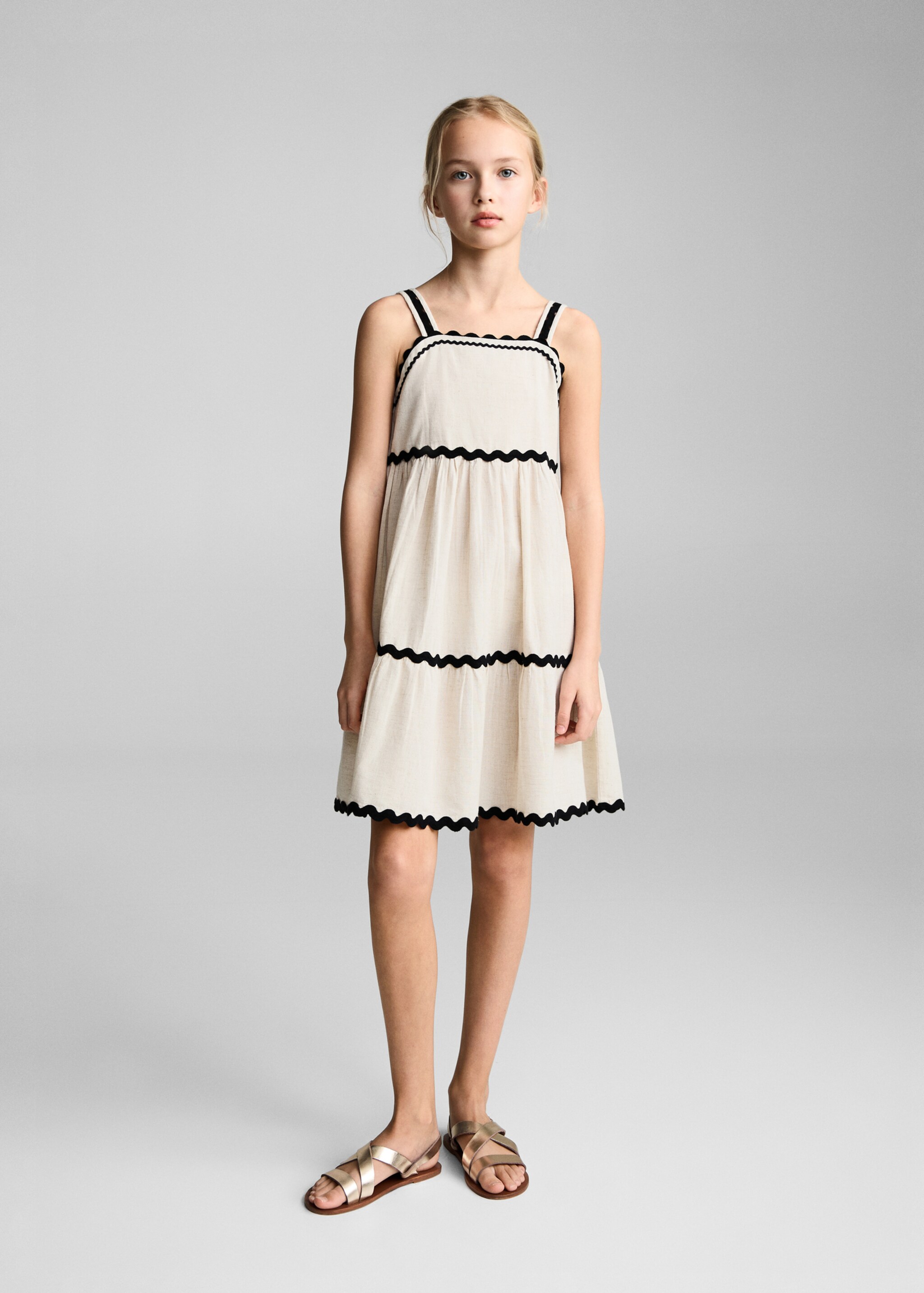 Vestido lino ondas - Plano general