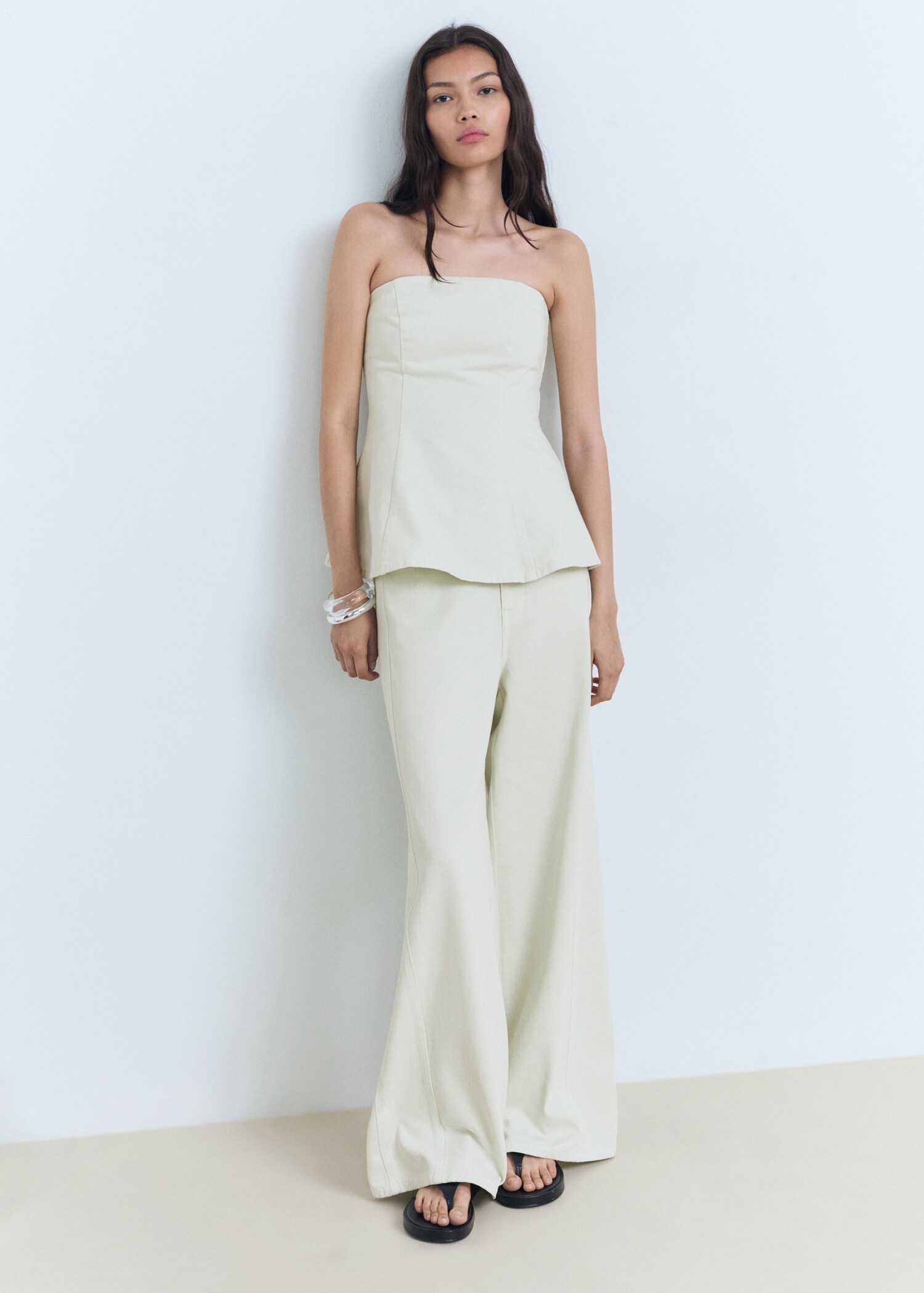 Ausgestelltes Off-Shoulder-Top - Allgemeine Ansicht