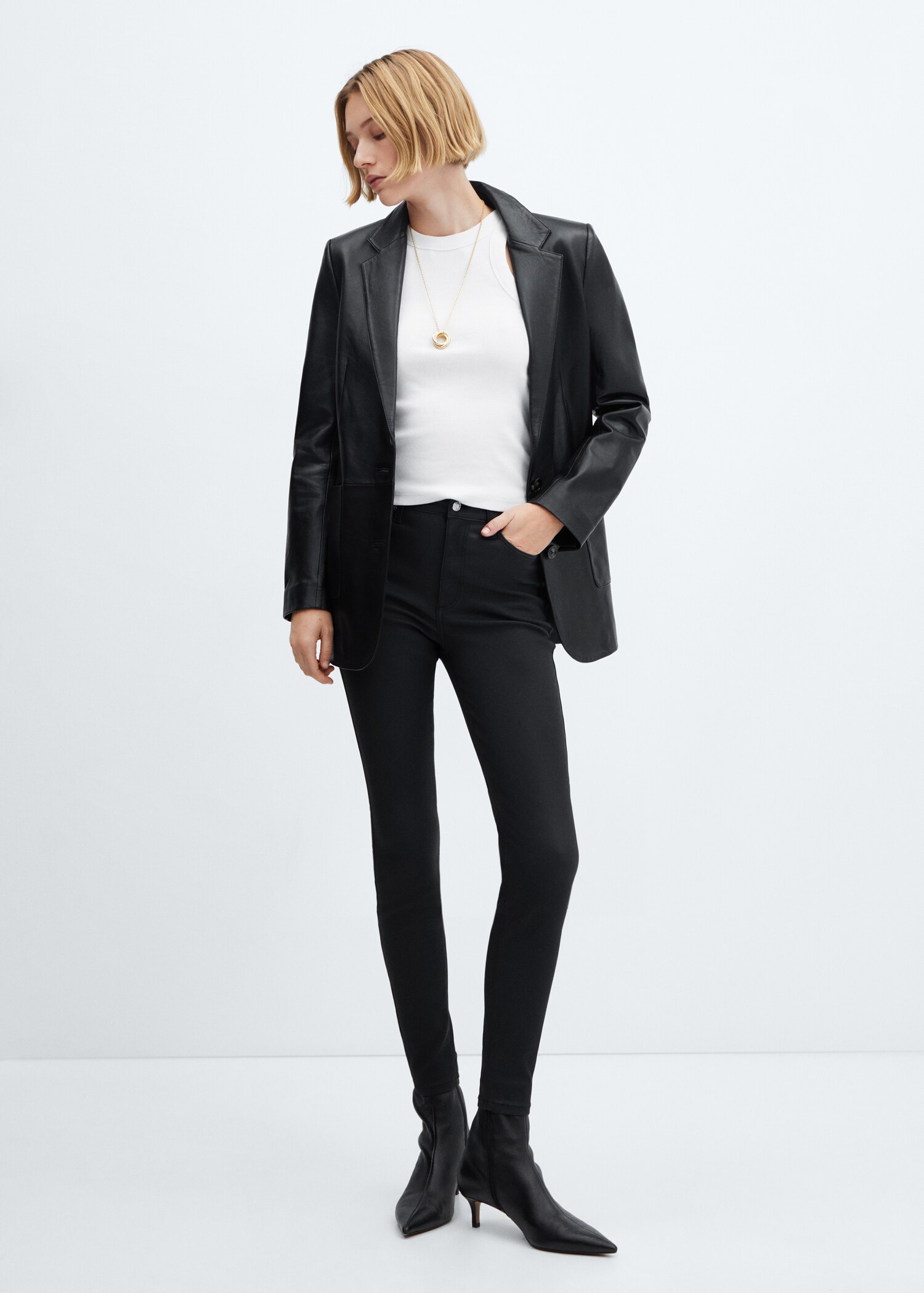 Skinny Coated-Jeans mit hohem Bund - Allgemeine Ansicht
