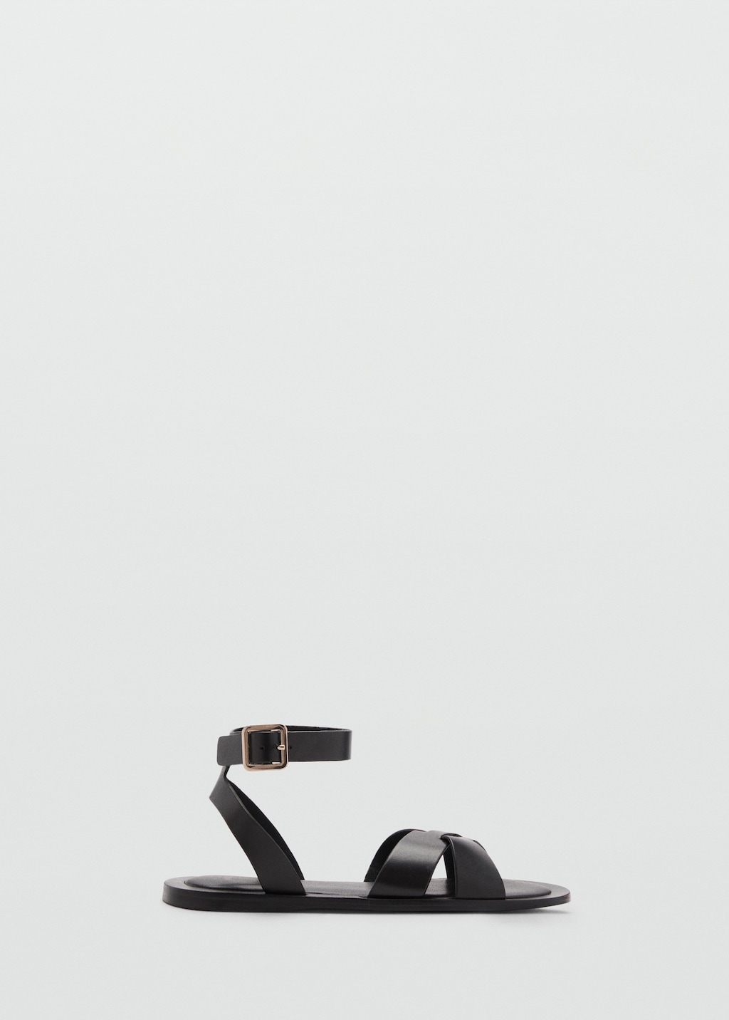 Leather sandals with buckle strap