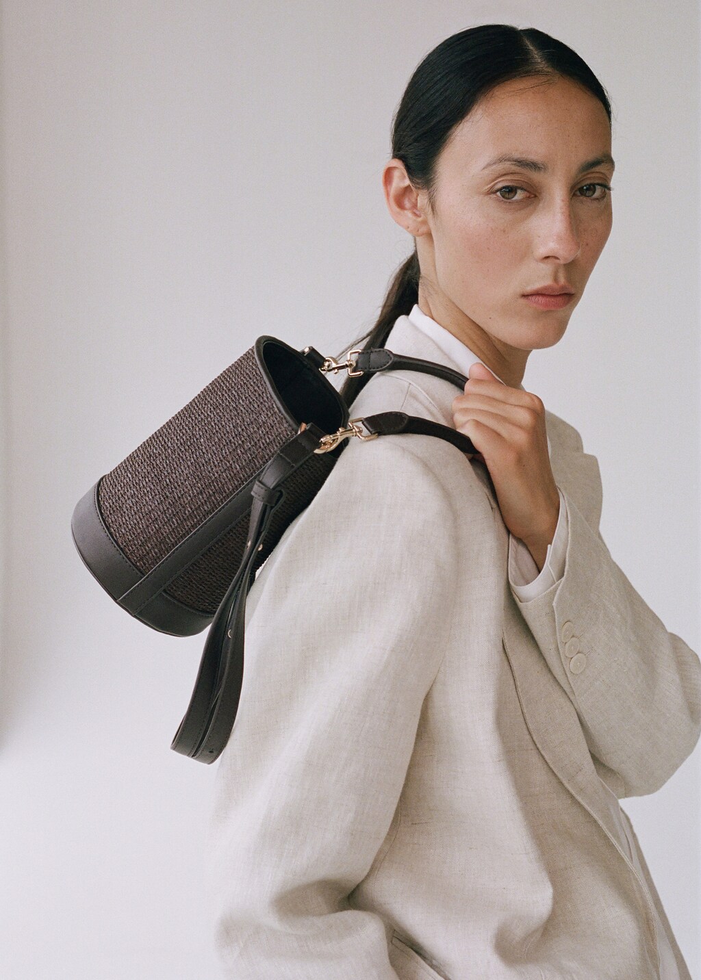 Small raffia bucket bag