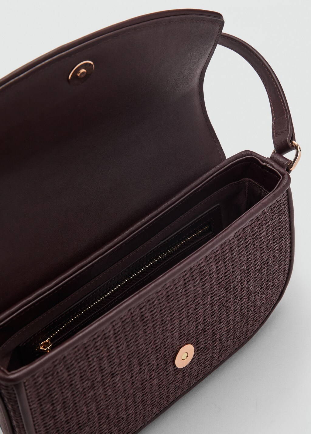 Raffia shoulder bag with flap