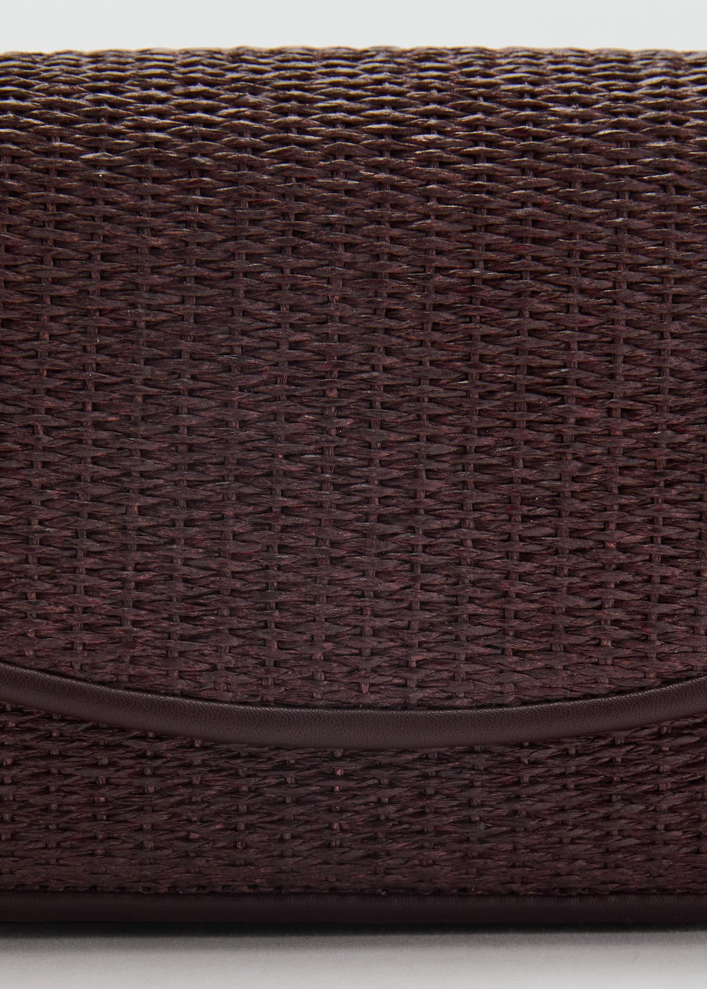 Raffia shoulder bag with flap