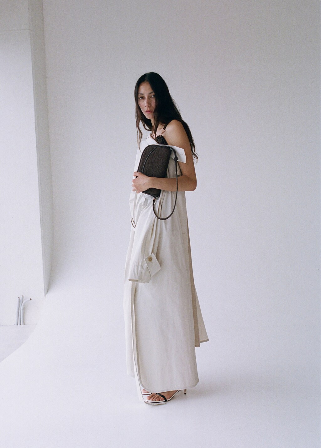 Raffia shoulder bag with flap
