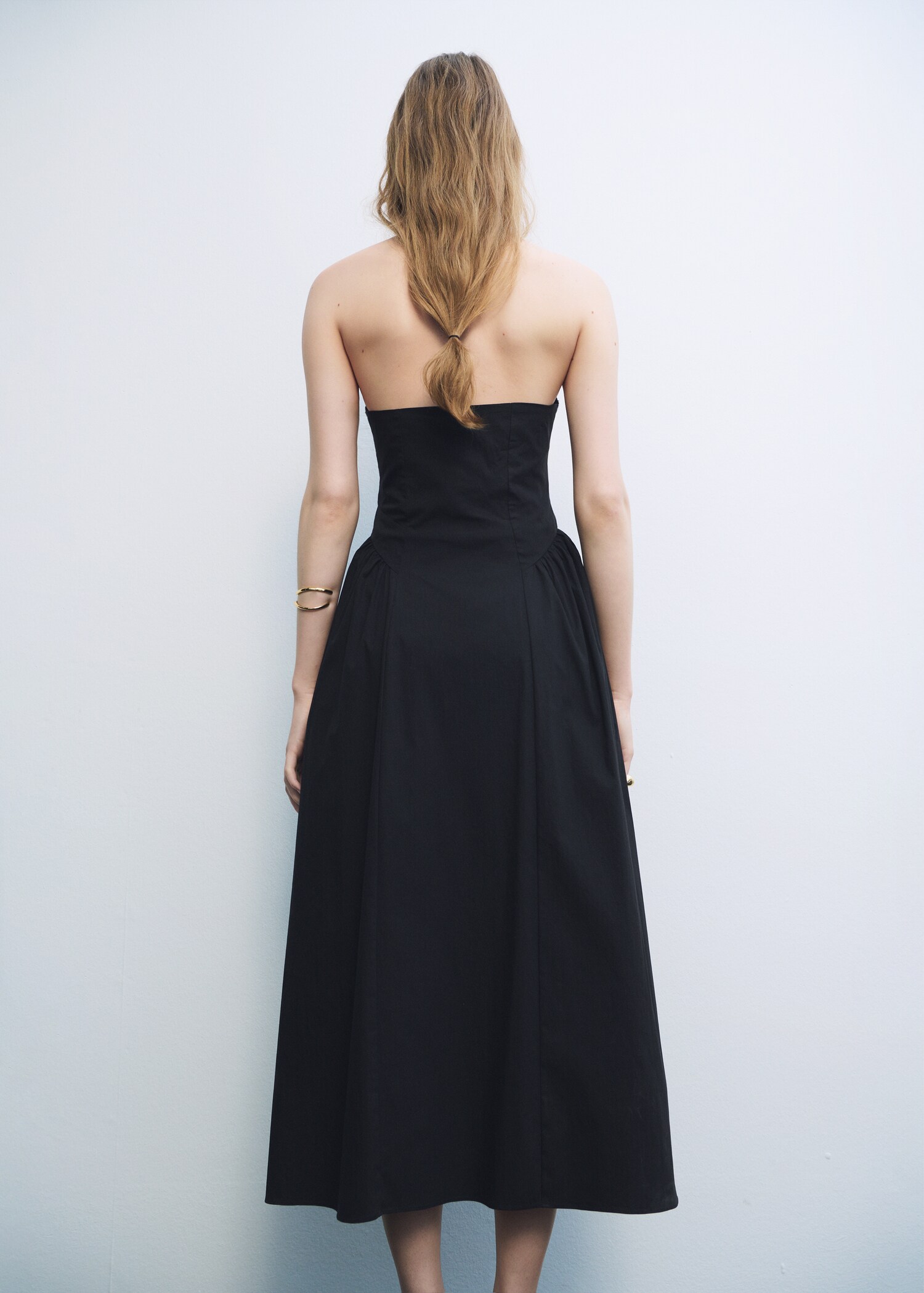 Halter neck cotton midi-dress - Details of the article 9