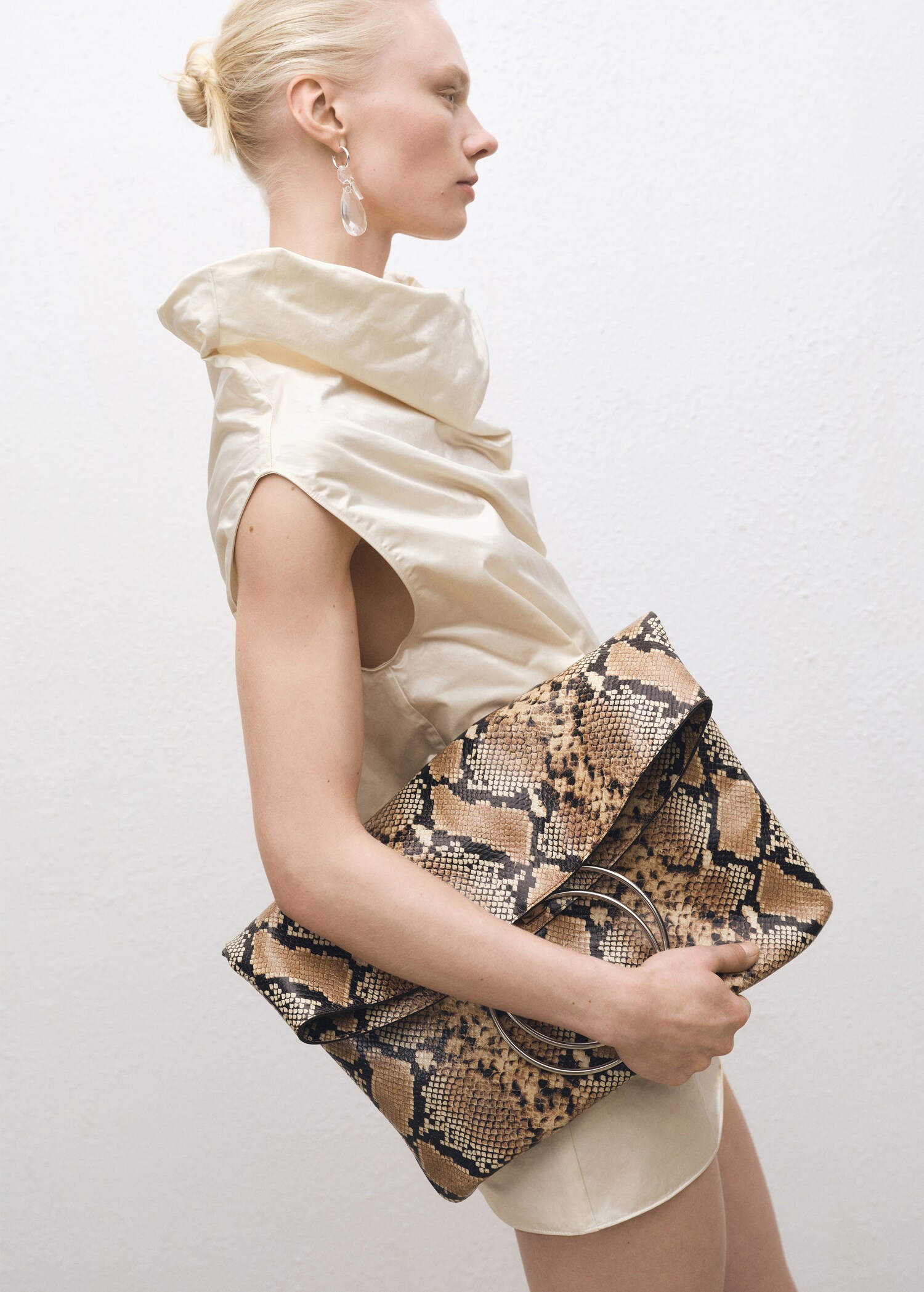 Robe coton col bénitier - Plan moyen