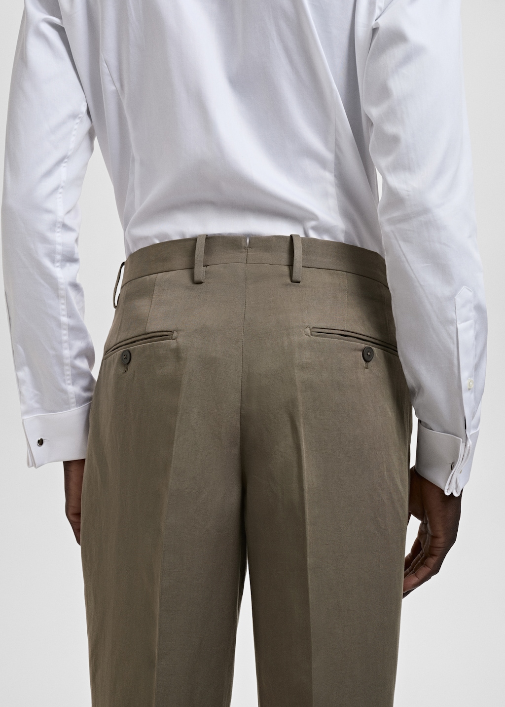 Slim-fit linen-blend pleated pants
