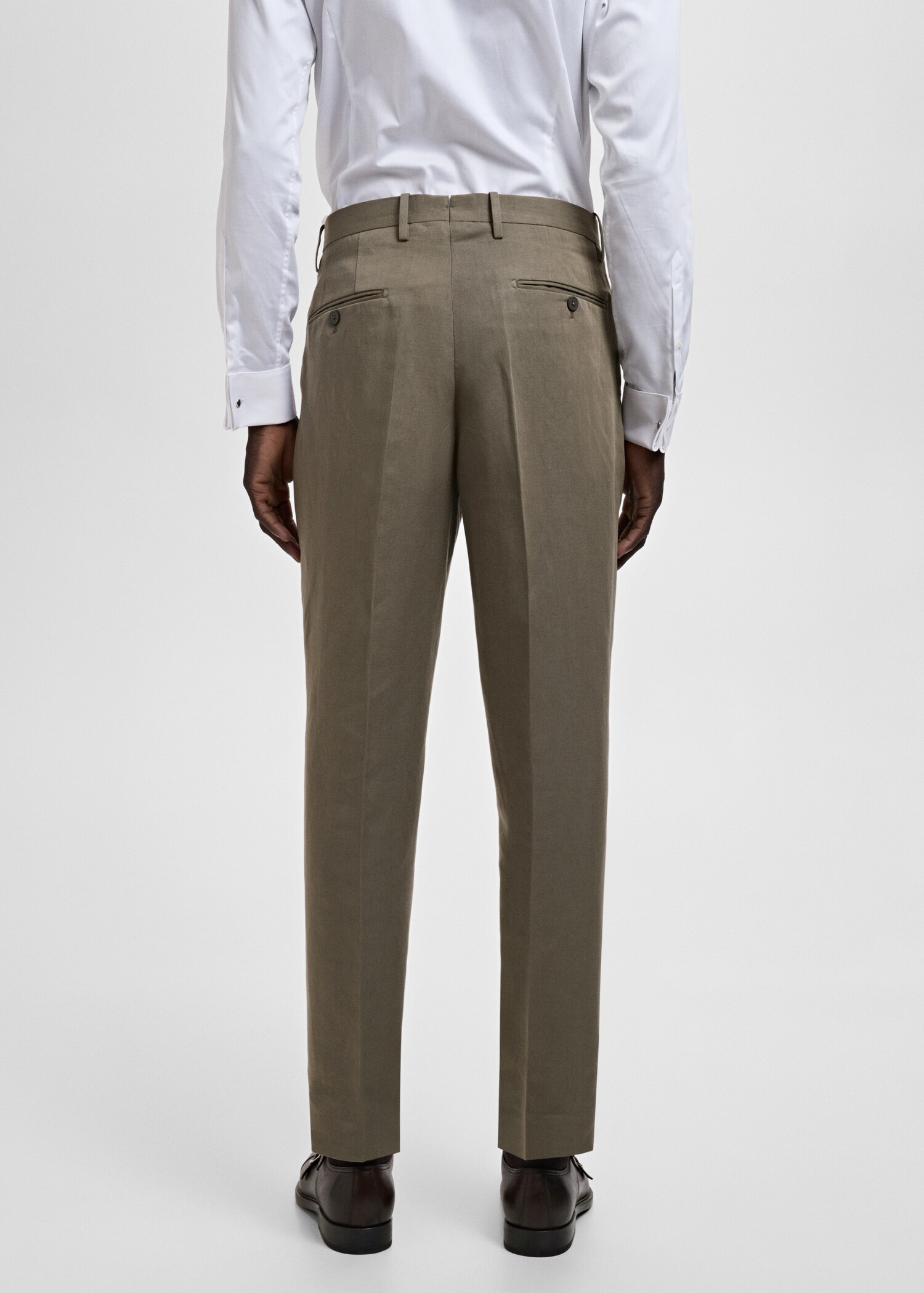Pantalon costume slim-fit lin mélangé à pinces - Verso de l’article