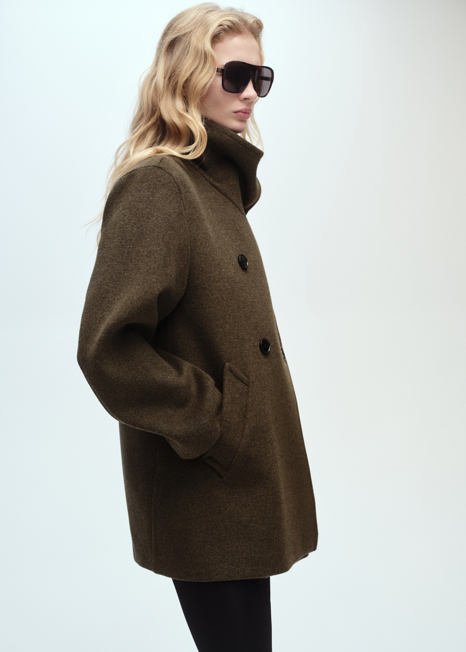 Midi wool coat with wraparound collar - Details of the article 2
