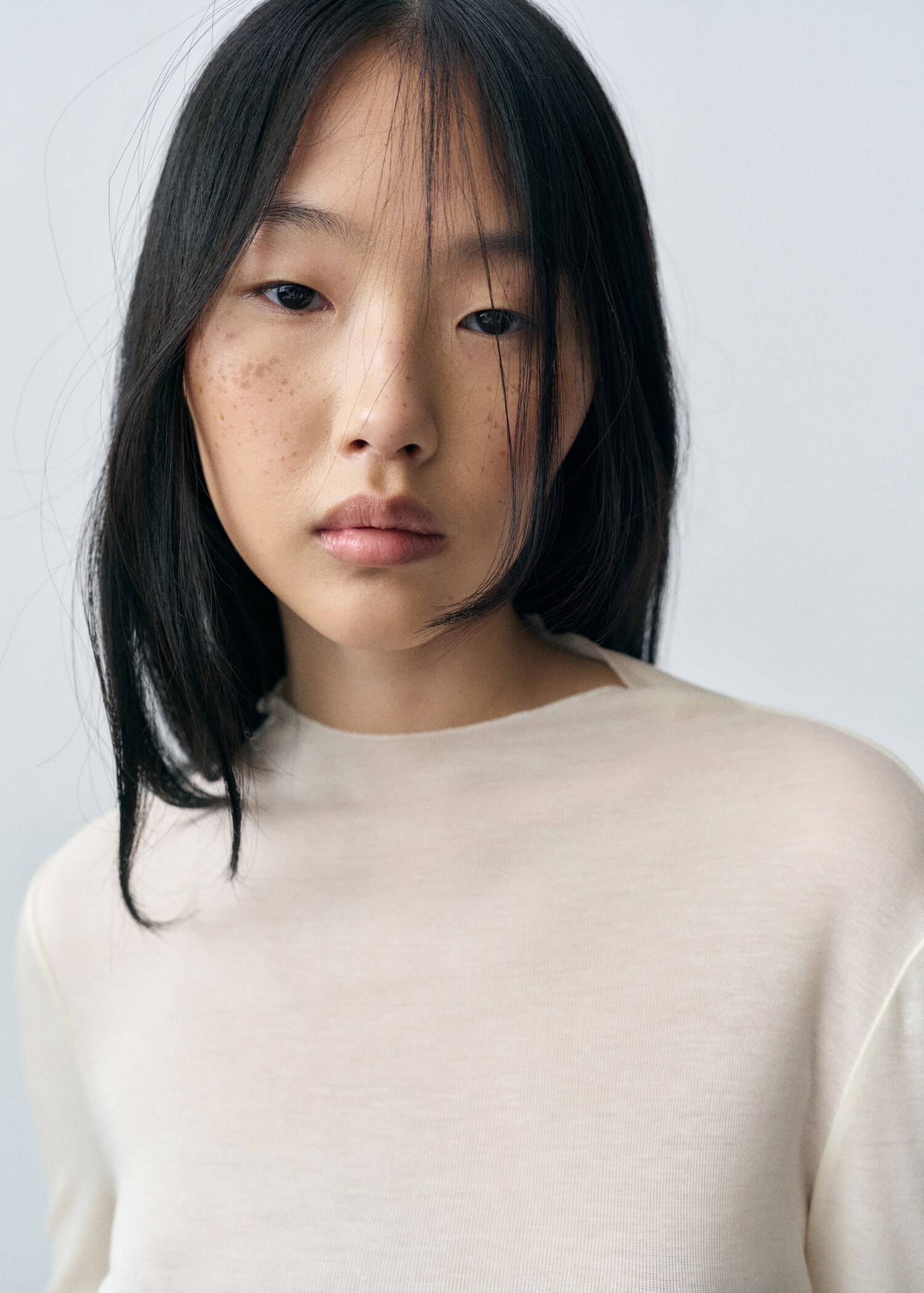 Long-sleeved t-shirt with perkins neck - Details of the article 1