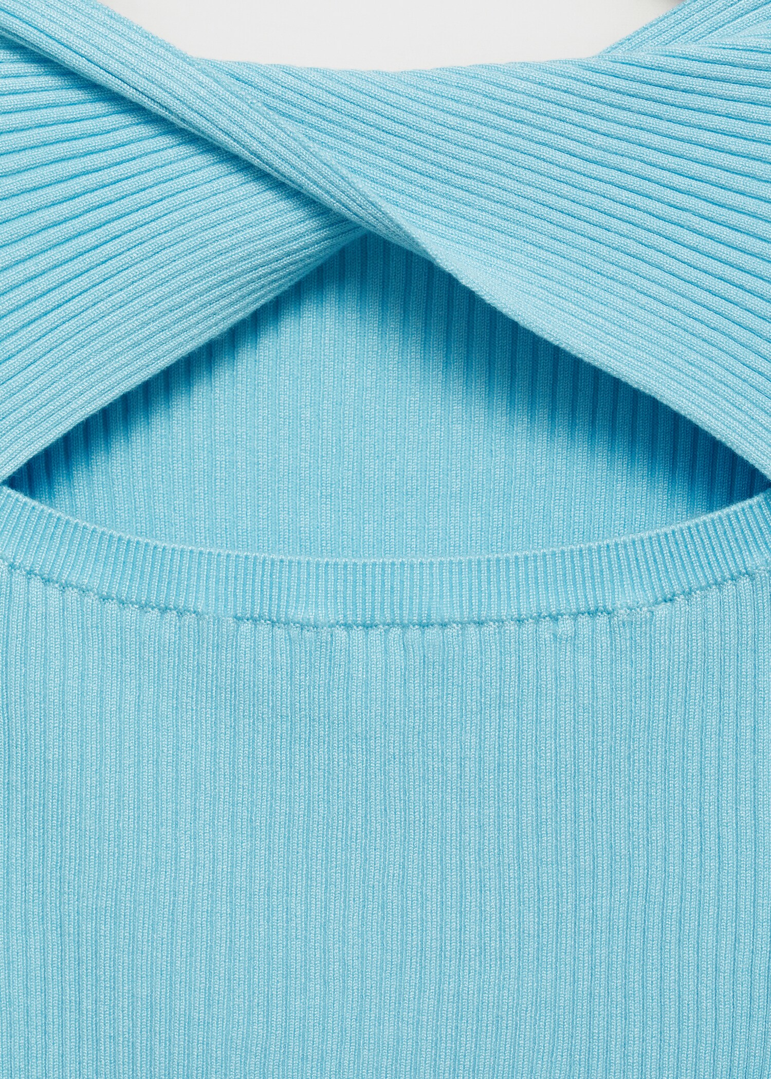 Ribbed sweater with back opening - Details of the article 0