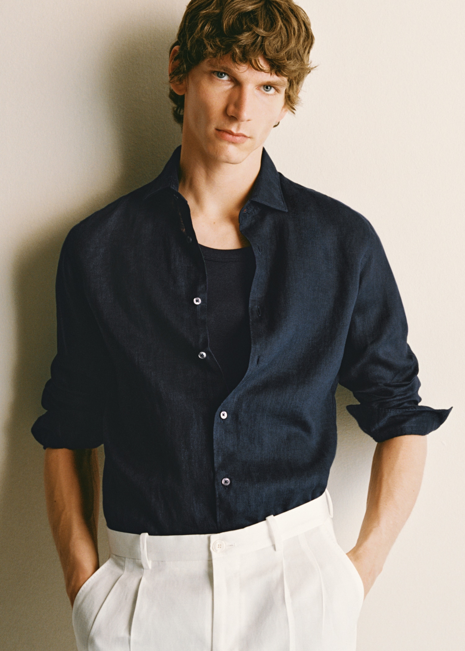 100% linen slim-fit shirt - Details of the article 3