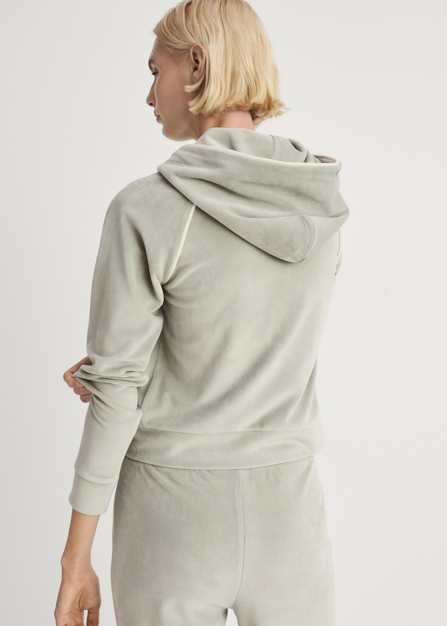 Velour sweatshirt with soft touch - Reverse of the article