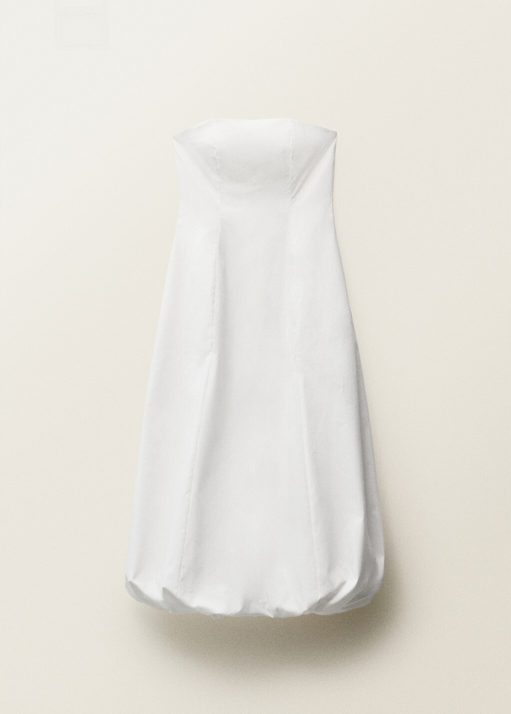 Strapless dress with puffed hem