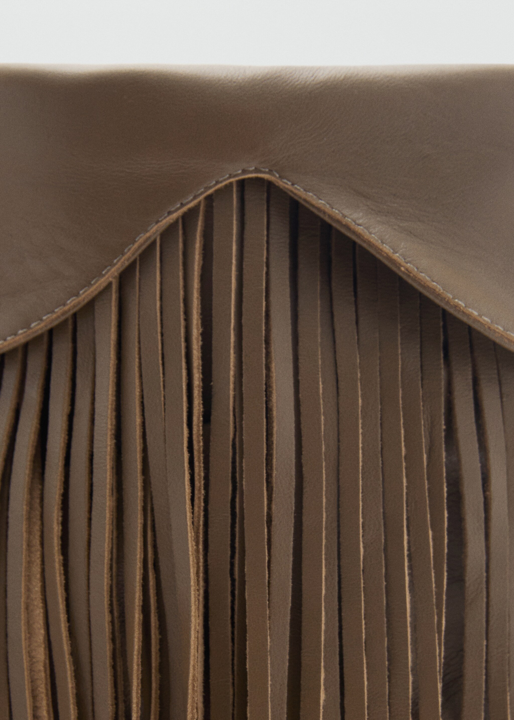 Leather ankle boot with fringe heel - Details of the article 1