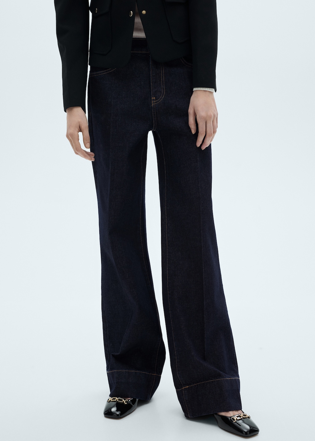 Wide leg mid-rise jeans