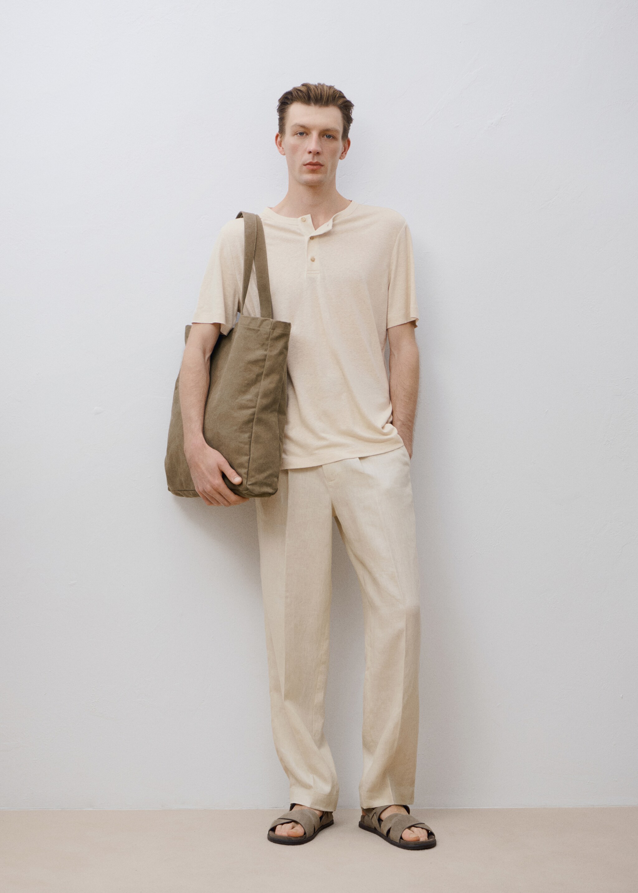 100% linen pleated trousers - Details of the article 3