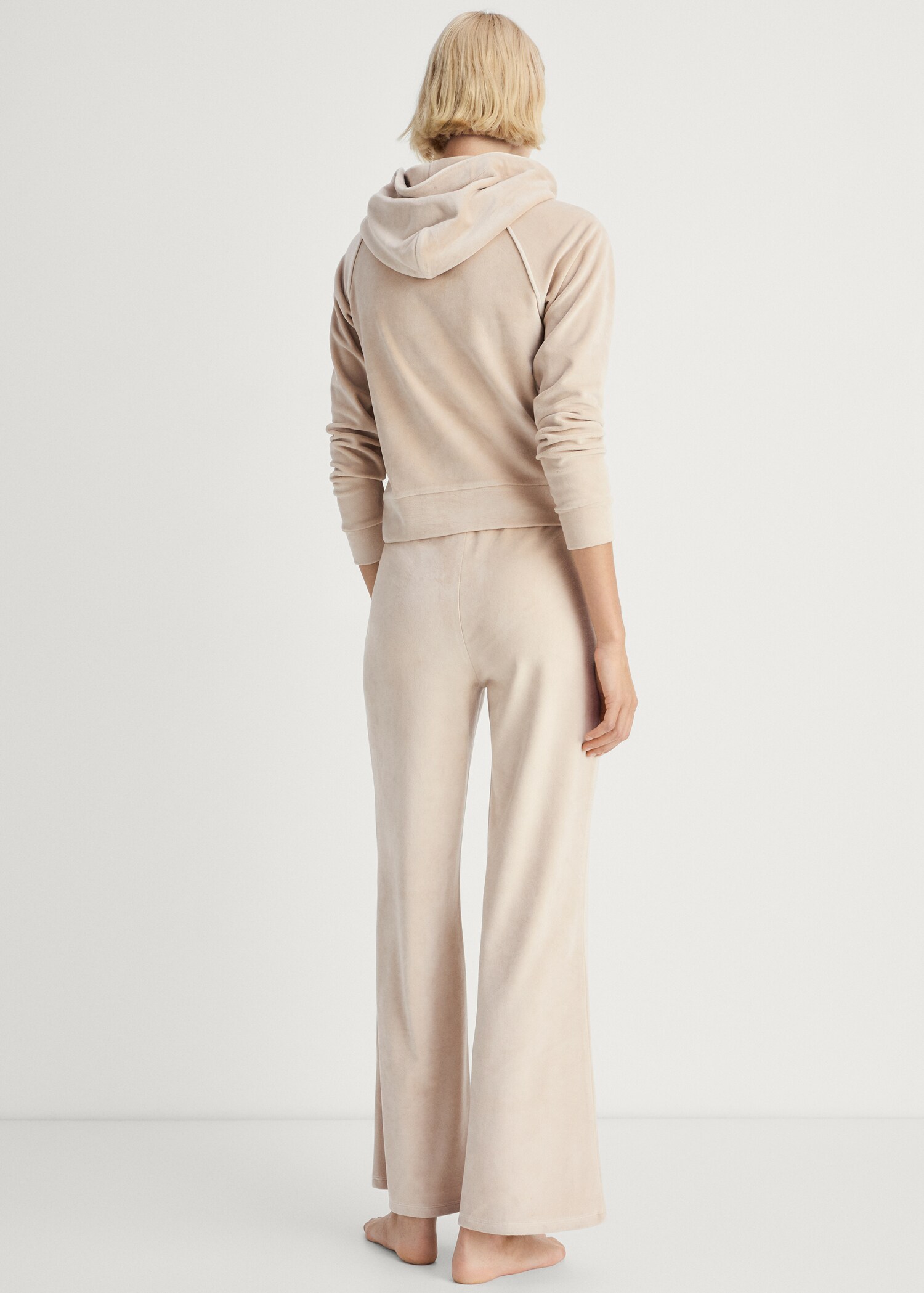 Soft-touch velour pants - Reverse of the article