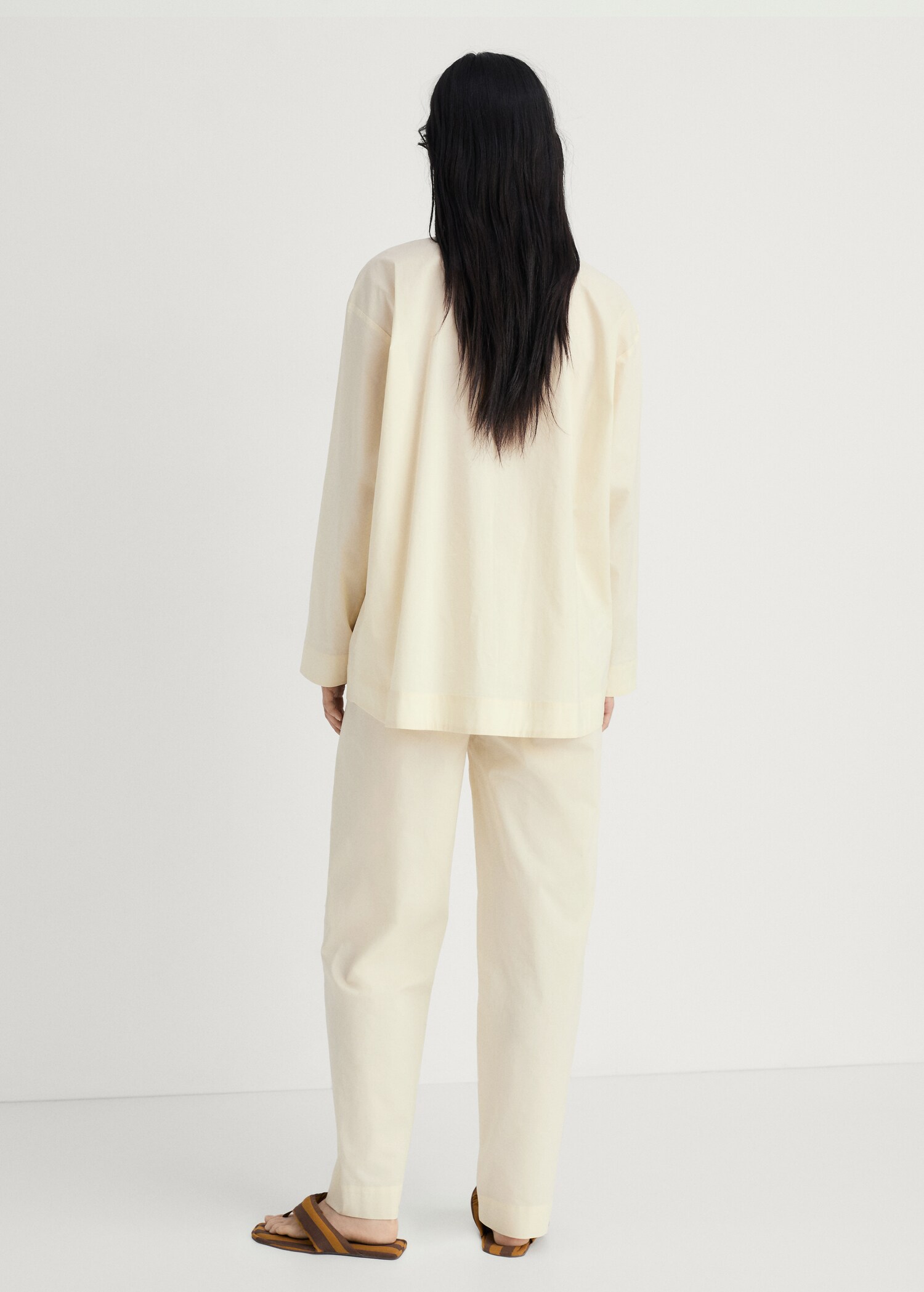 Garment-washed cotton shirt - Reverse of the article
