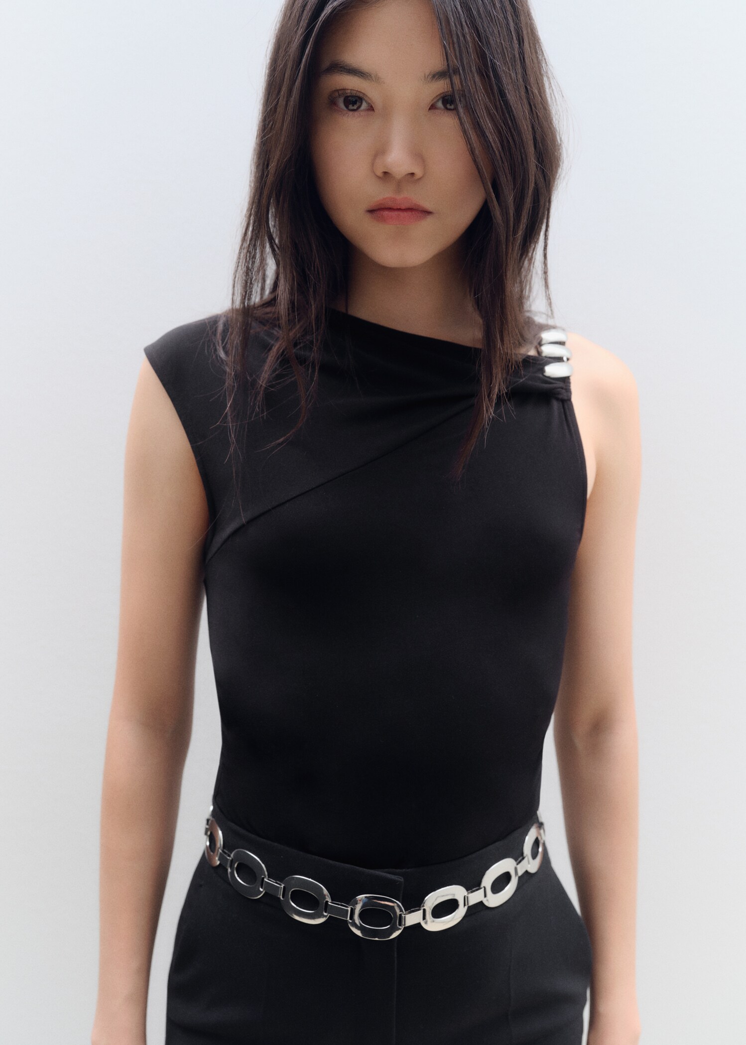 Asymmetrisches Top mit Metallic-Applikation - Detail des Artikels 6