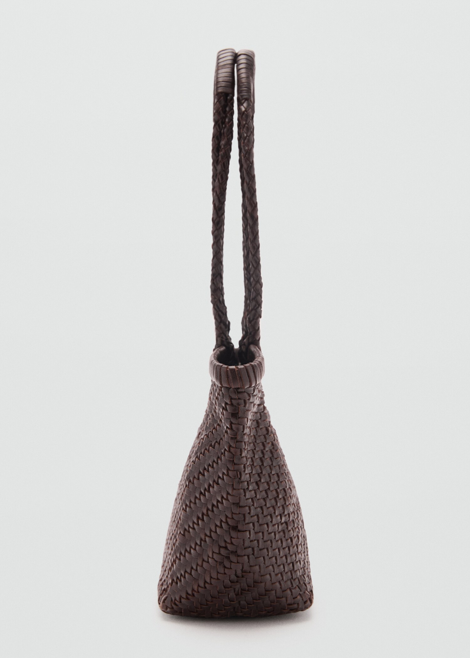 Braided leather shoulder bag - Details of the article 1