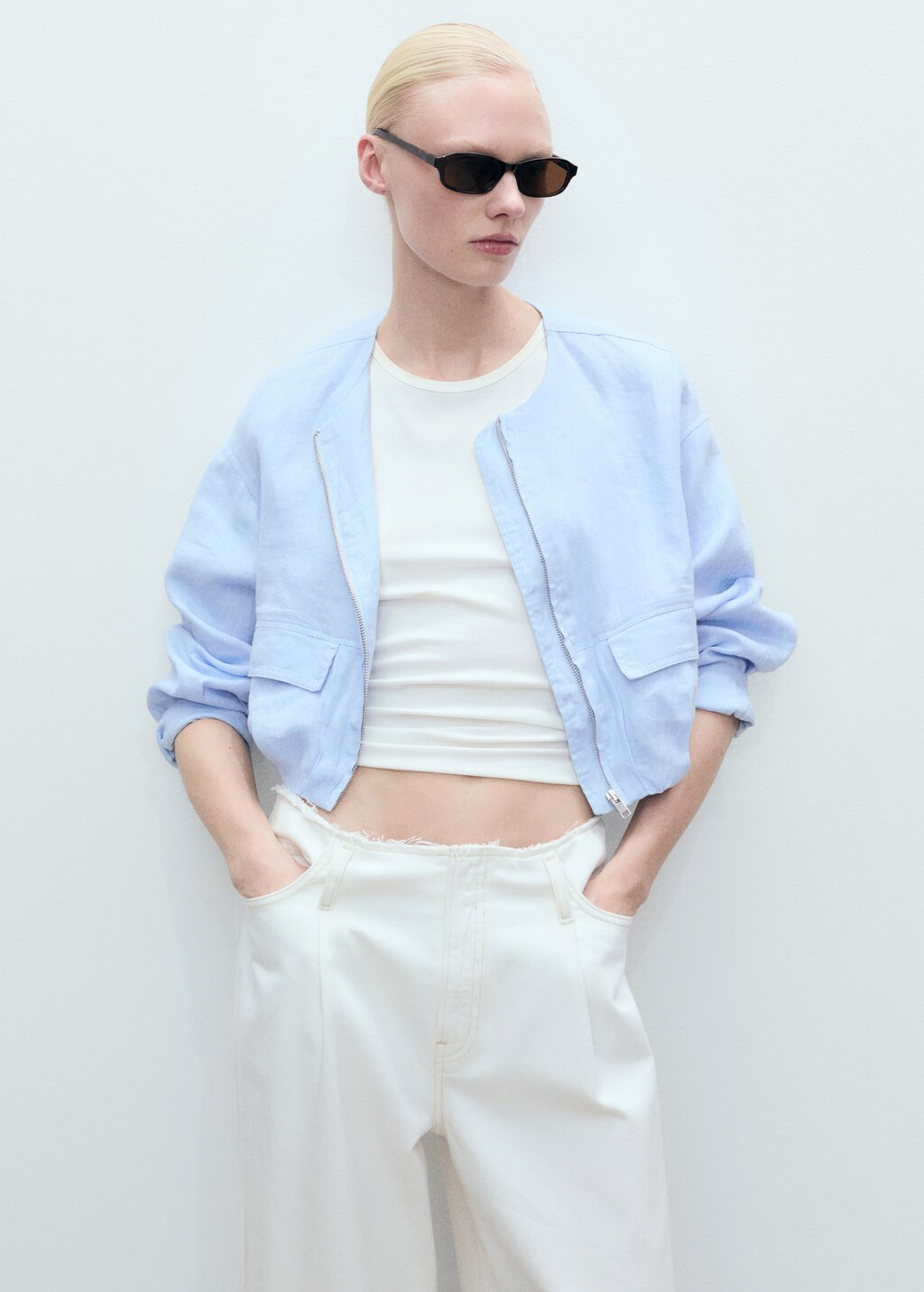 Cropped linen jacket with pockets