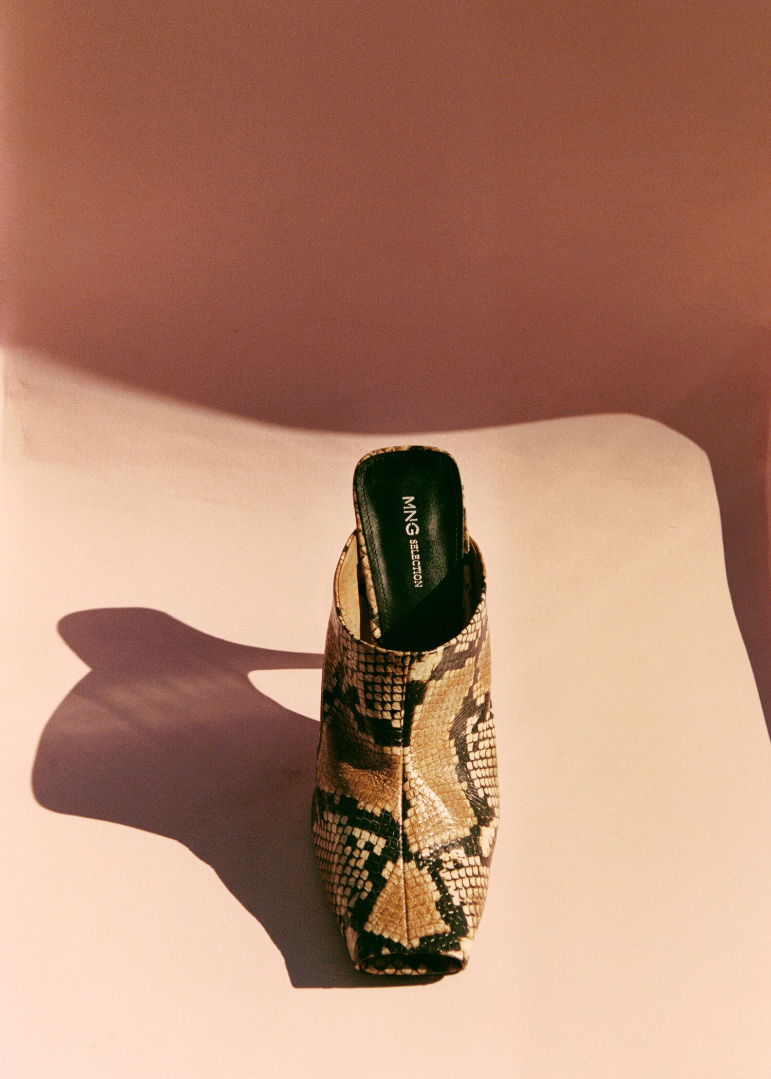 Animal-print open-back leather heeled shoes - Details of the article 6