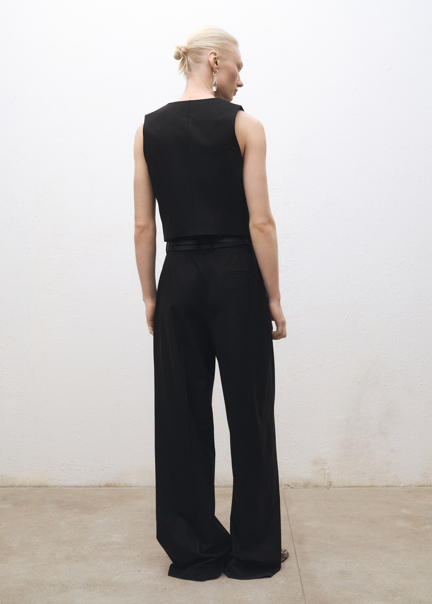 Wool-blend suit waistcoat - Reverse of the article