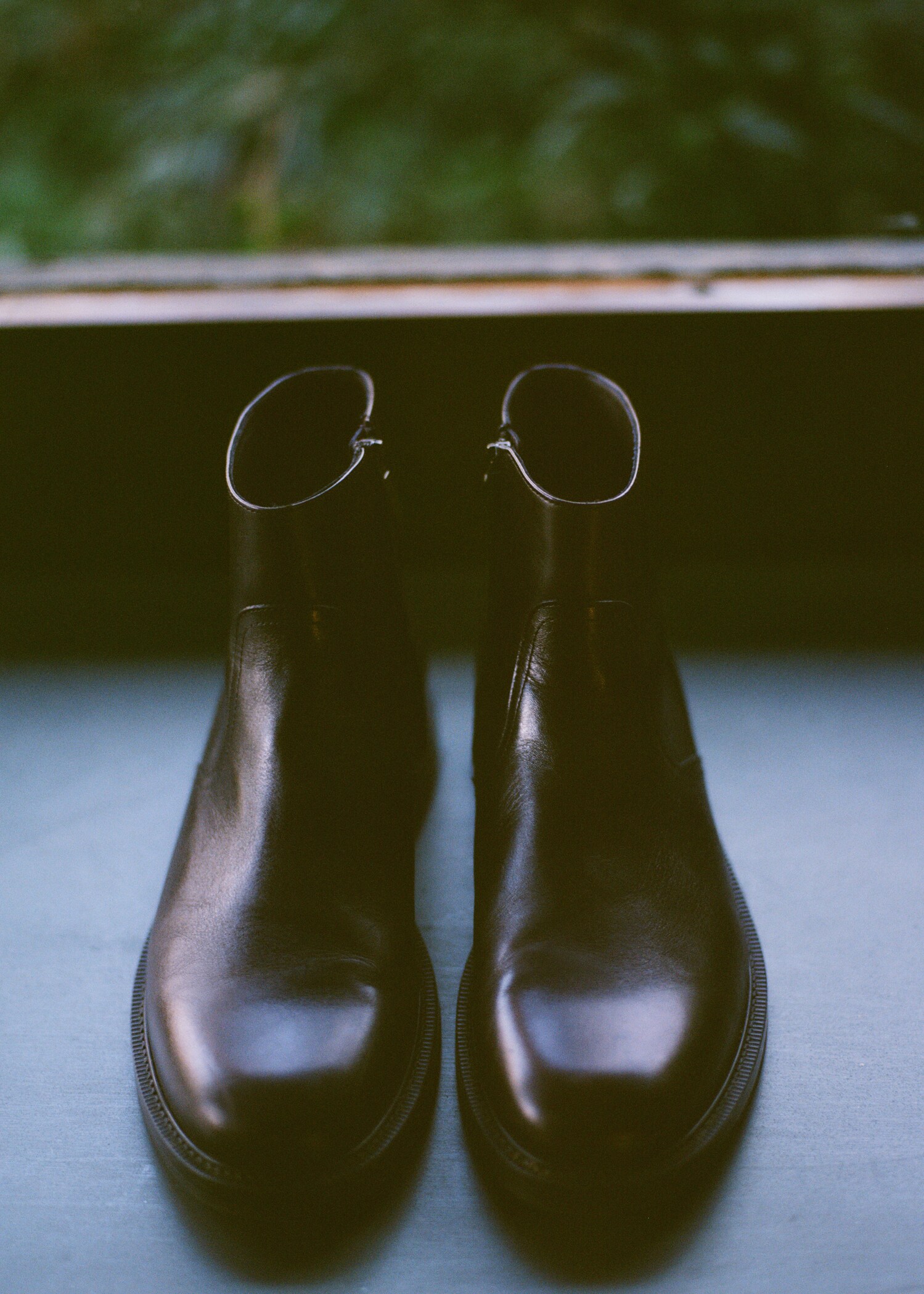 Zipped leather ankle boots - Details of the article 3